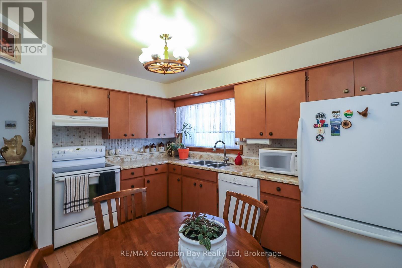 287 John Street, Midland, Ontario  L4R 2J6 - Photo 6 - S13025492