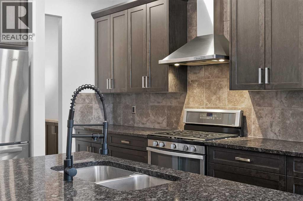 20 Mount Rae Terrace, Okotoks, Alberta  T1S 0M6 - Photo 6 - A2303677