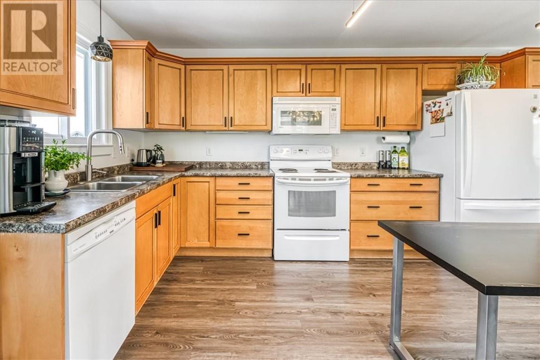 259 Cedar Green Drive, Garson, Ontario  P3L 0A3 - Photo 13 - 2127132