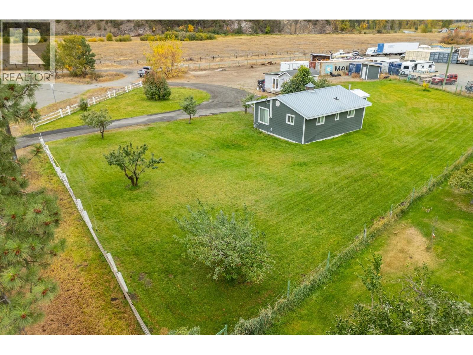 2205 Coyle Road, Merritt, British Columbia  V1K 1N4 - Photo 2 - 10384154