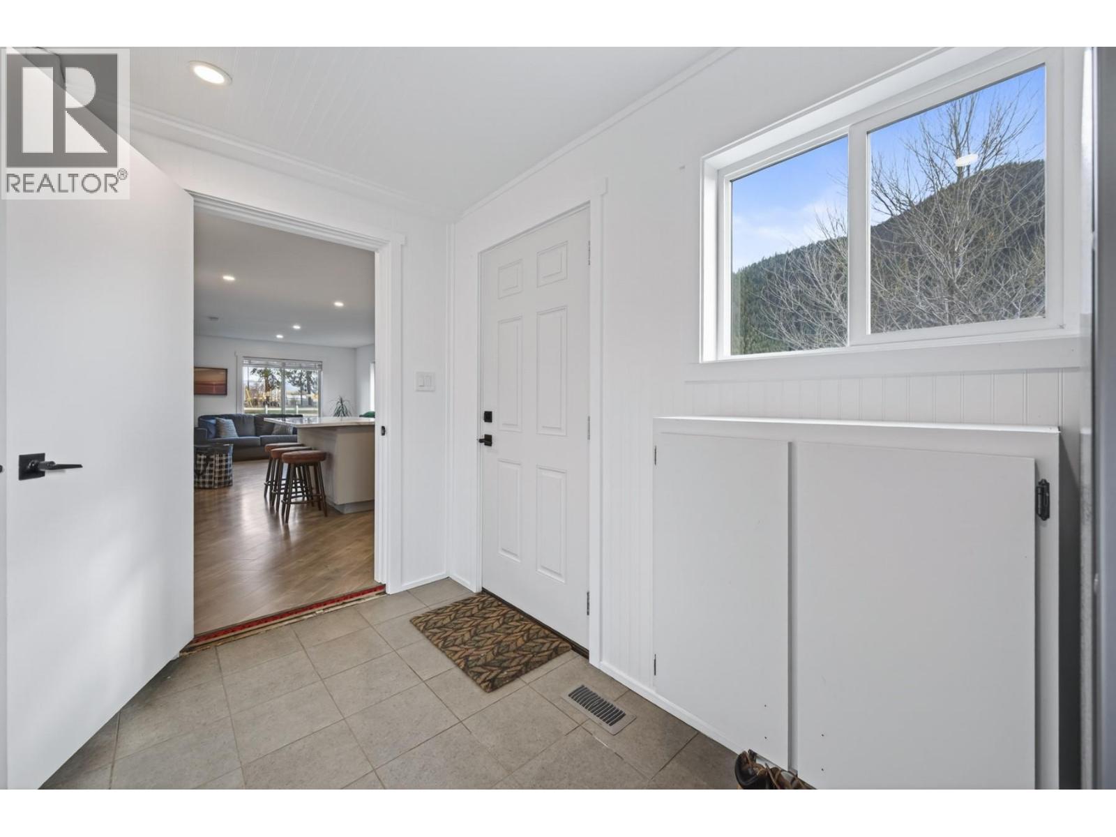 2205 Coyle Road, Merritt, British Columbia  V1K 1N4 - Photo 25 - 10384154