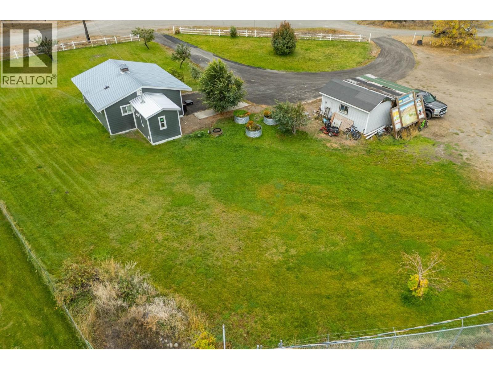 2205 Coyle Road, Merritt, British Columbia  V1K 1N4 - Photo 9 - 10384154