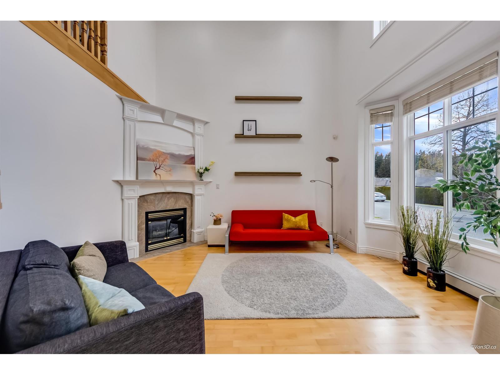 14906 23 Avenue, Surrey, British Columbia  V4A 9X2 - Photo 2 - R3112845