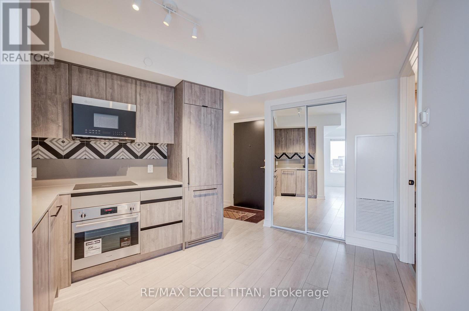 503 - 5 Lakeview Avenue, Toronto, Ontario  M6J 0H3 - Photo 11 - C13025446