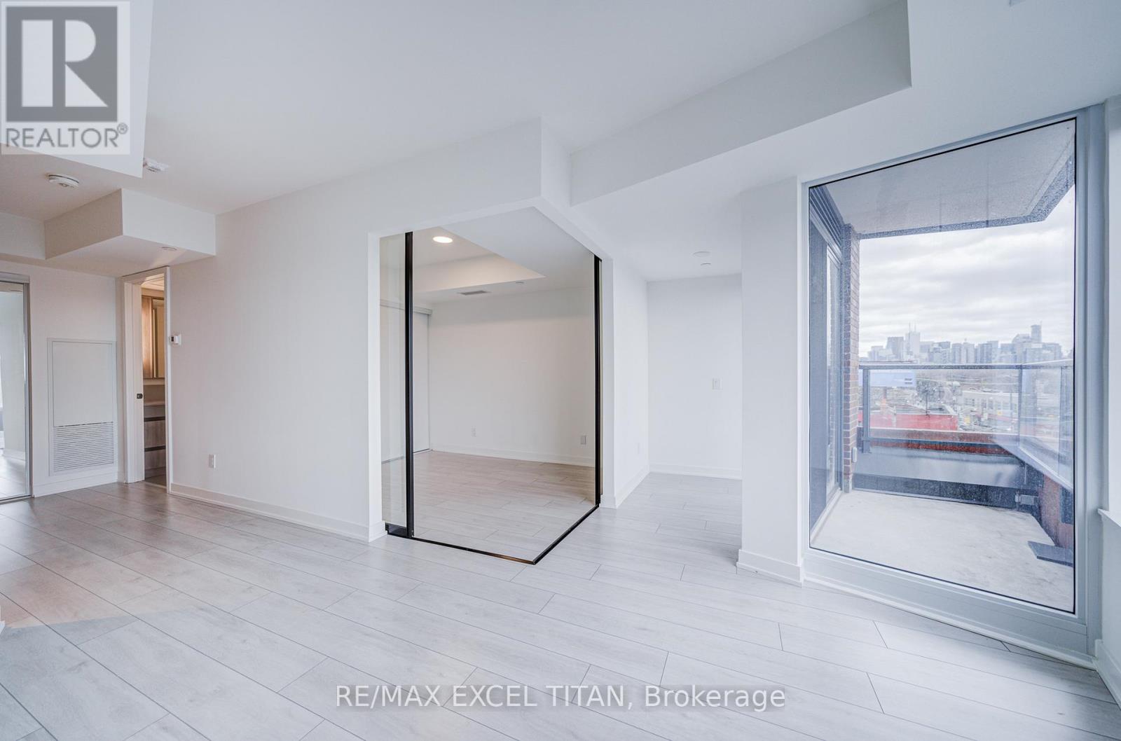 503 - 5 Lakeview Avenue, Toronto, Ontario  M6J 0H3 - Photo 17 - C13025446