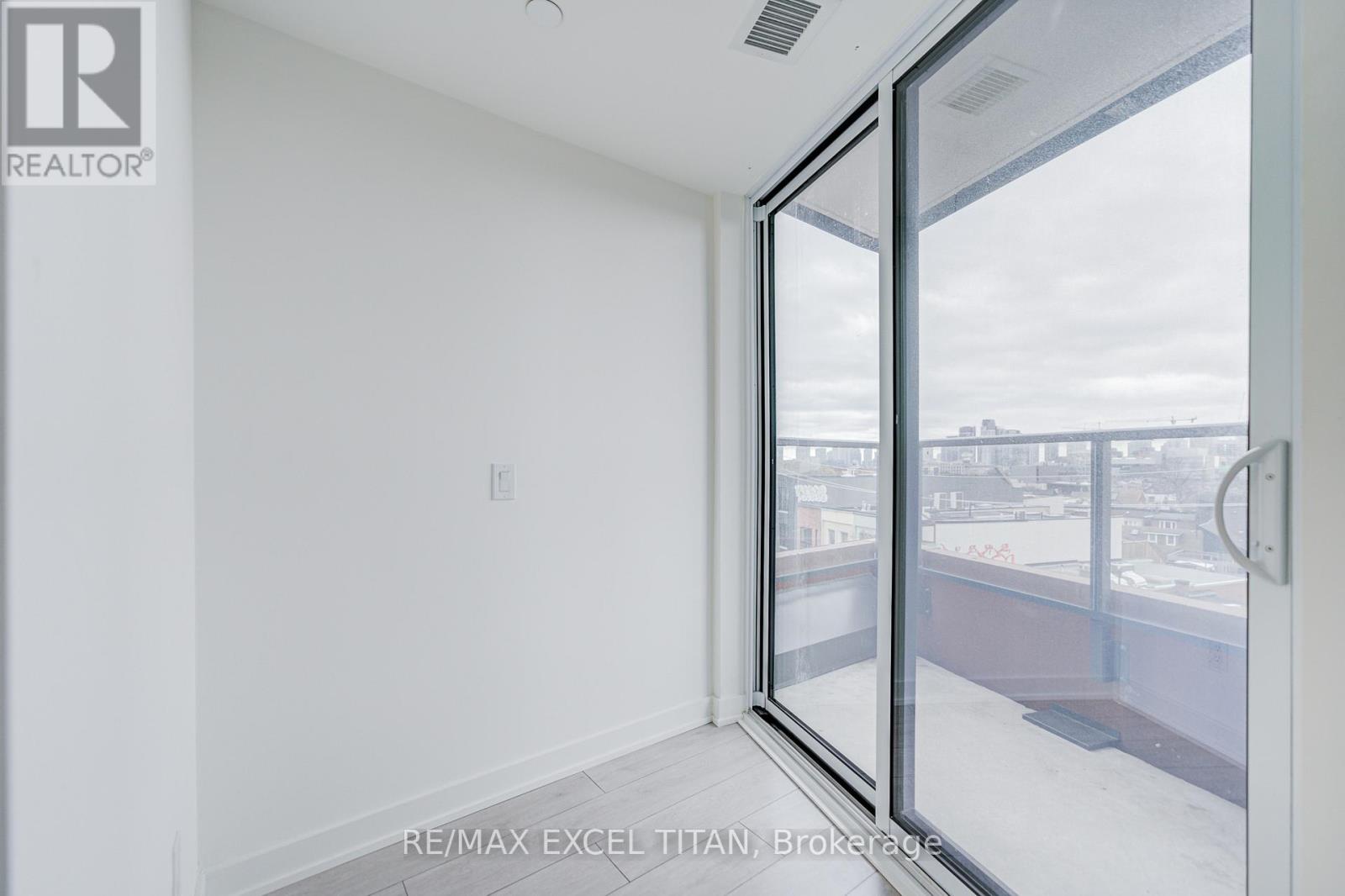 503 - 5 Lakeview Avenue, Toronto, Ontario  M6J 0H3 - Photo 19 - C13025446