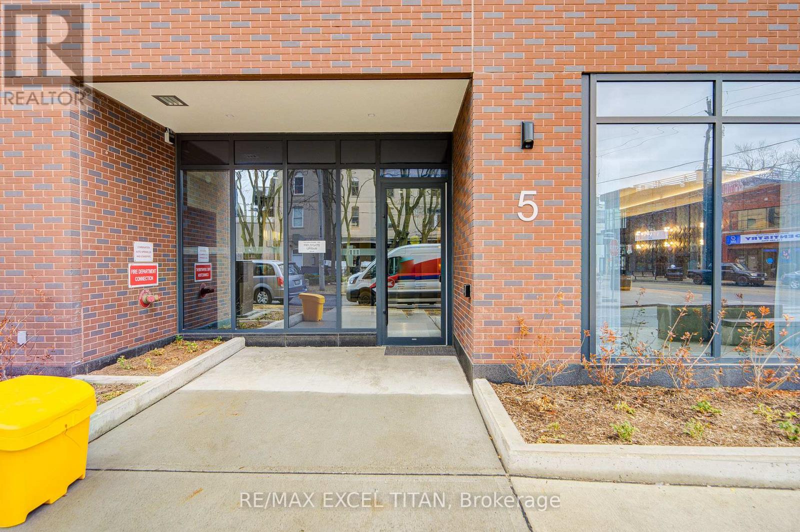 503 - 5 Lakeview Avenue, Toronto, Ontario  M6J 0H3 - Photo 2 - C13025446