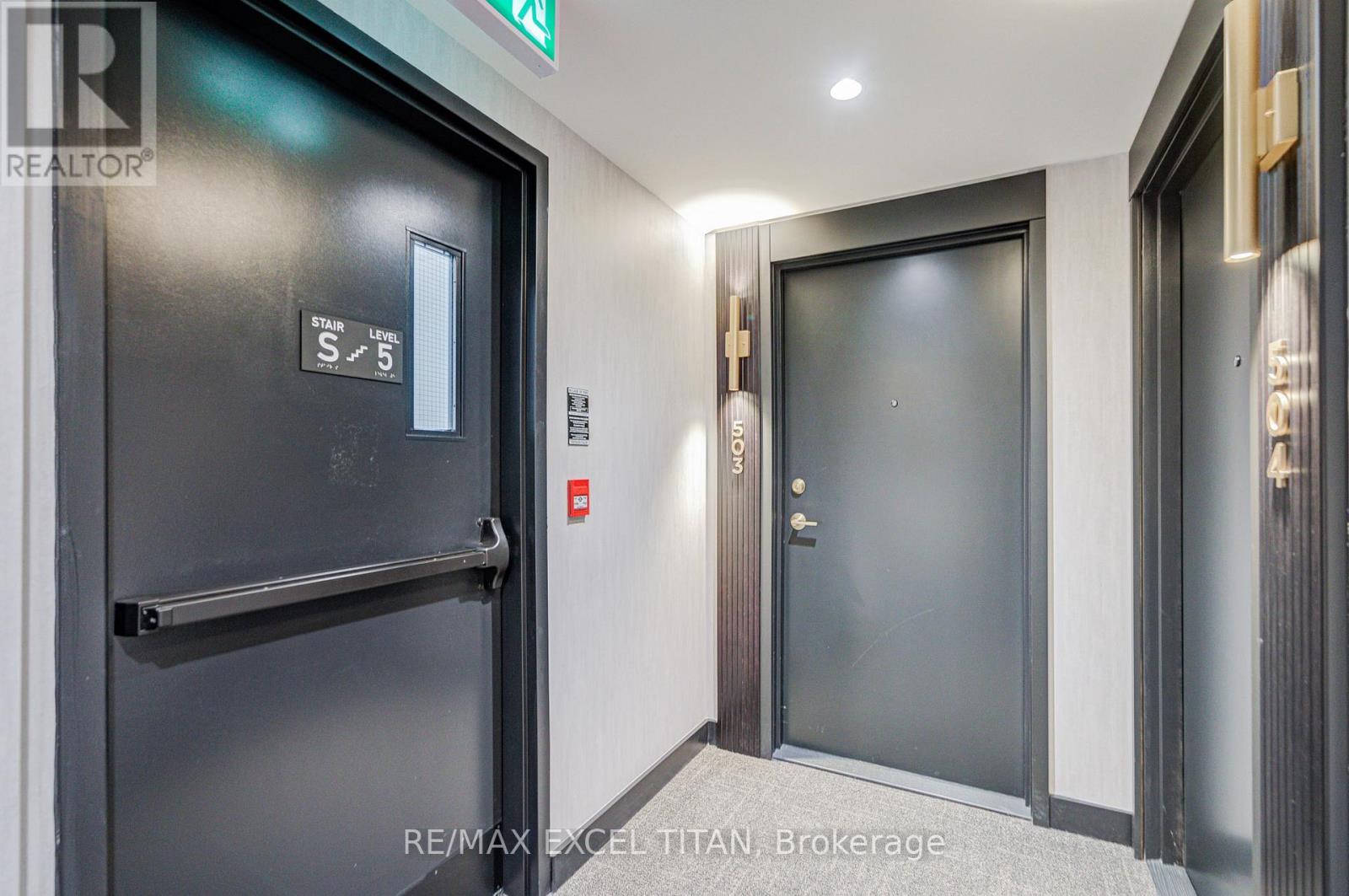 503 - 5 Lakeview Avenue, Toronto, Ontario  M6J 0H3 - Photo 3 - C13025446