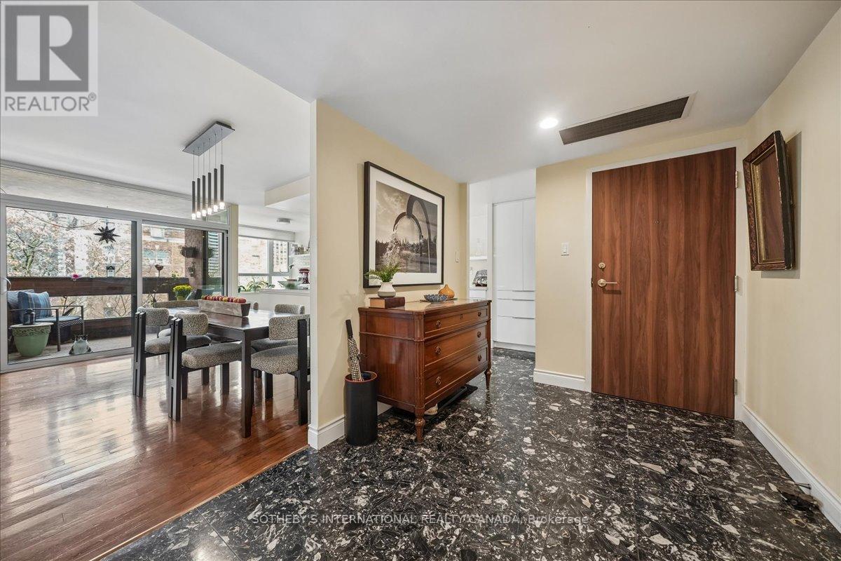 505 - 55 Wellesley Street E, Toronto, Ontario  M4Y 2T6 - Photo 2 - C13025500