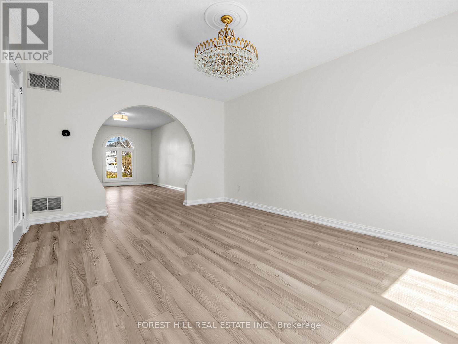 477 Cummer Avenue, Toronto, Ontario  M3A 3L2 - Photo 13 - C13025504