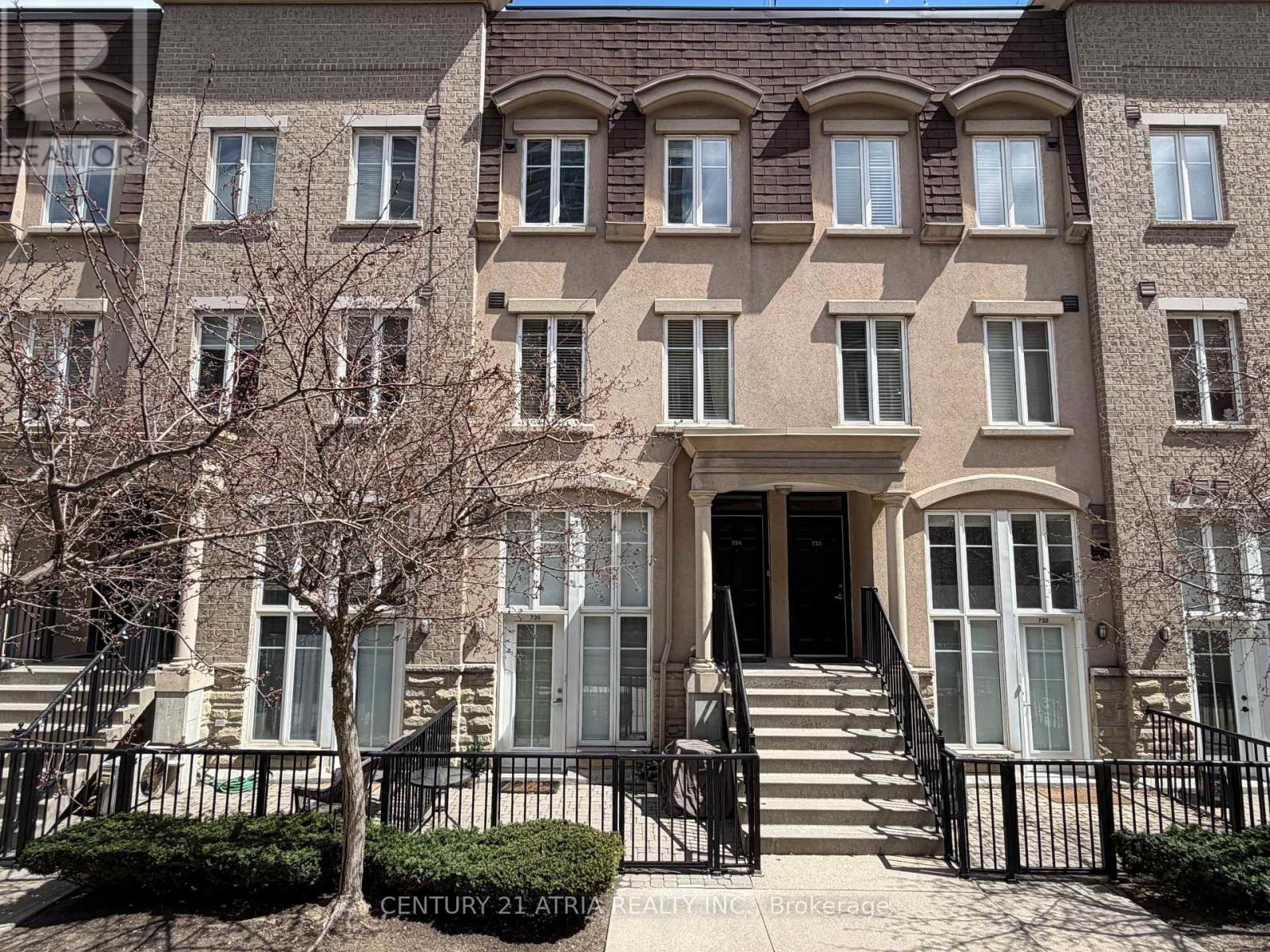 734 - 42 WESTERN BATTERY ROAD, Toronto, Ontario