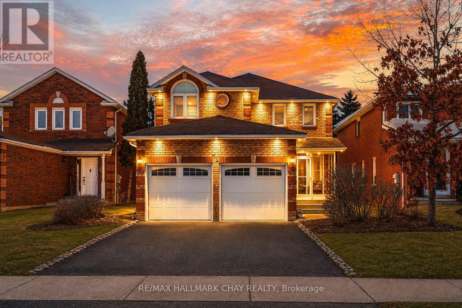 72 RAVENSCLIFFE COURT, Brampton, Ontario
