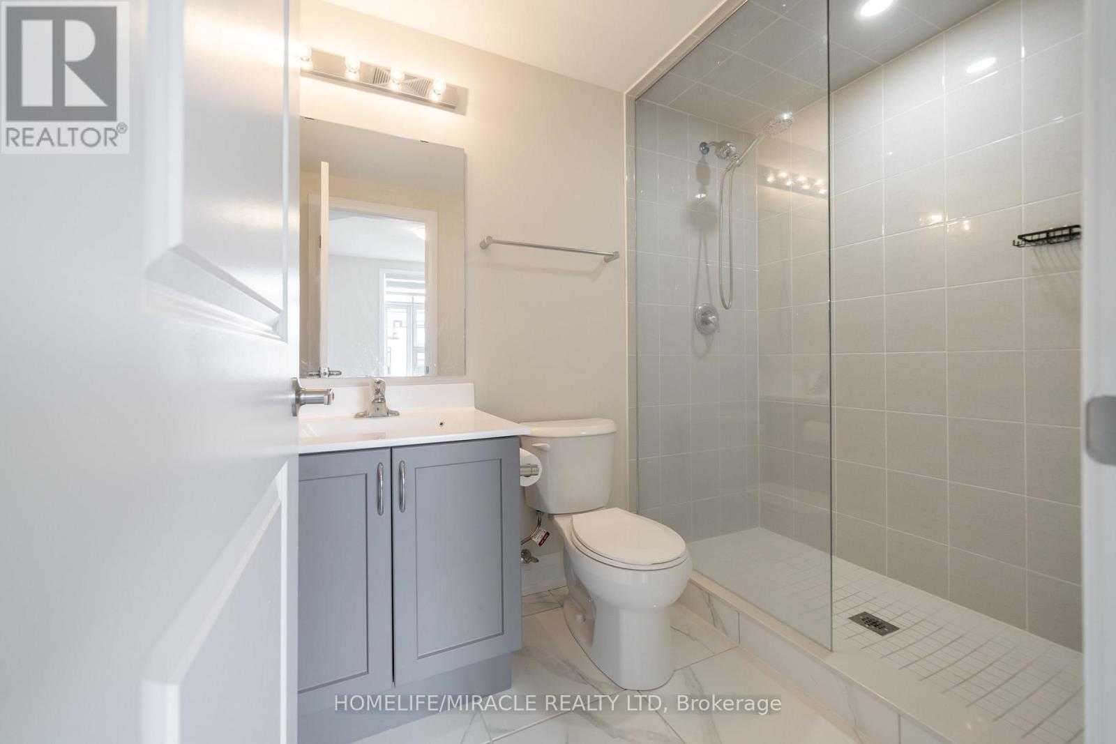 #104 - 1593 Rose Way, Milton, Ontario  L9E 0J2 - Photo 9 - W12968204