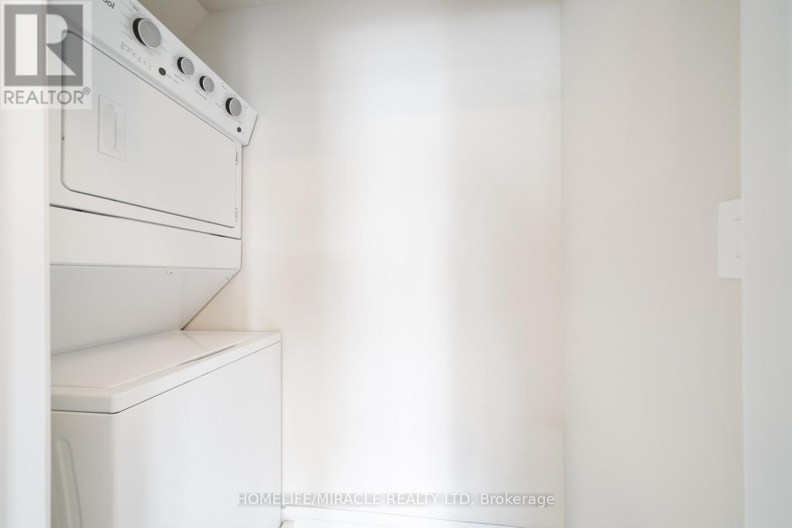 #104 - 1593 Rose Way, Milton, Ontario  L9E 0J2 - Photo 6 - W12968204