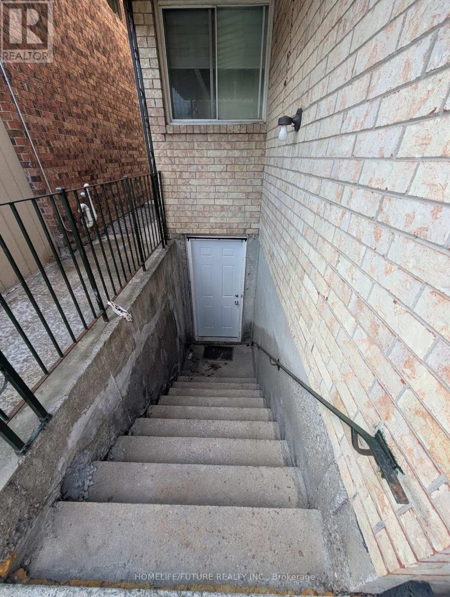 Bsmt - 528 Mclevin Avenue, Toronto, Ontario  M1B 4H6 - Photo 4 - E13025454