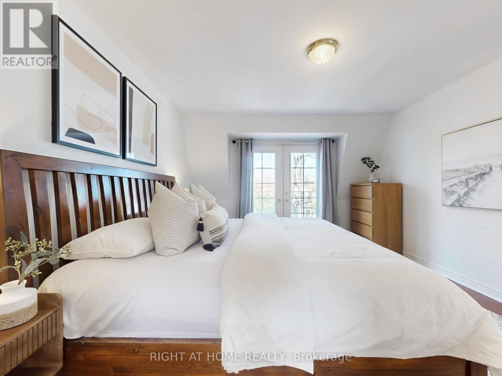 1021 Craven Road, Toronto, Ontario  M4J 4V7 - Photo 36 - E13025460