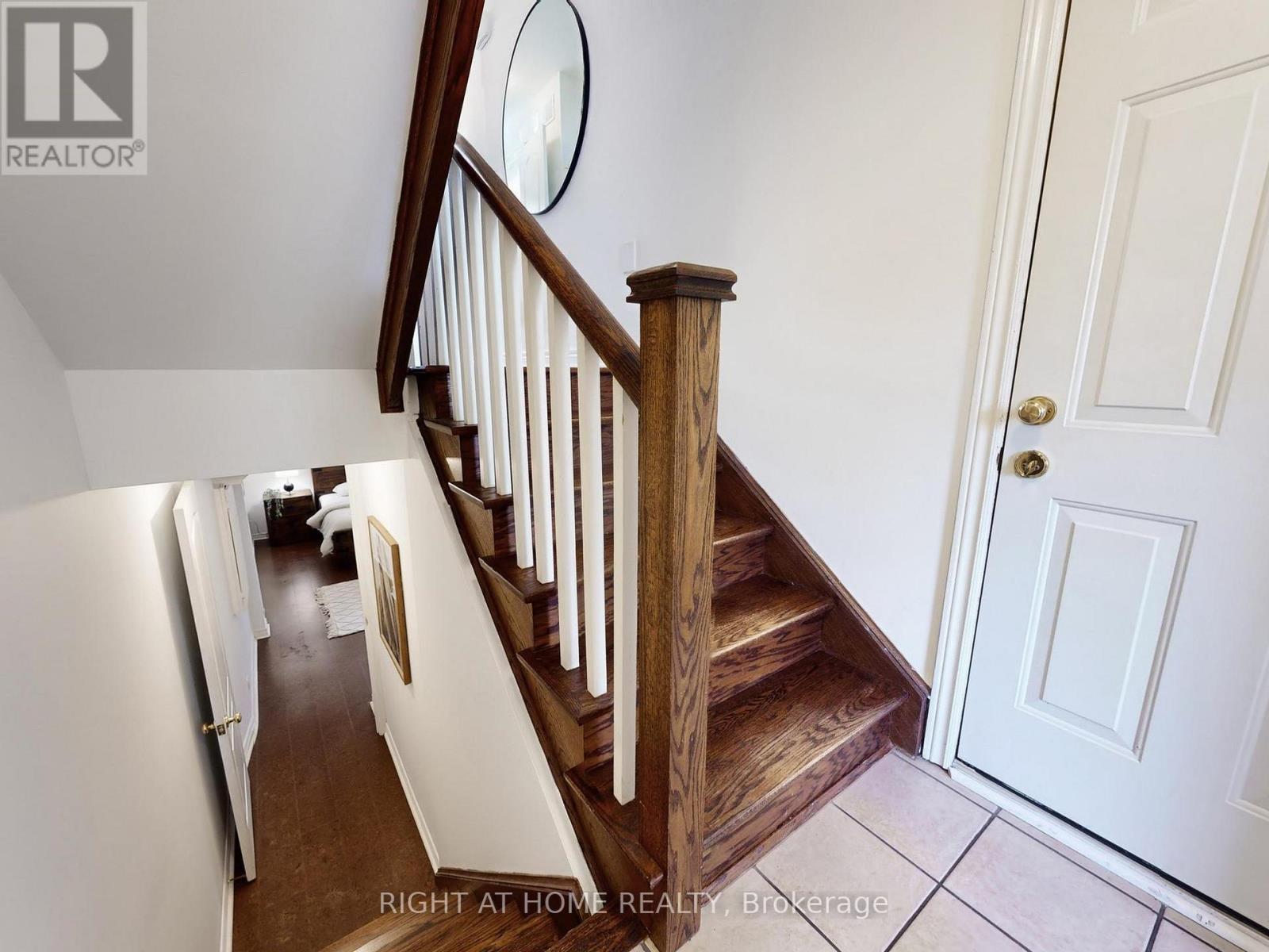 1021 Craven Road, Toronto, Ontario  M4J 4V7 - Photo 39 - E13025460