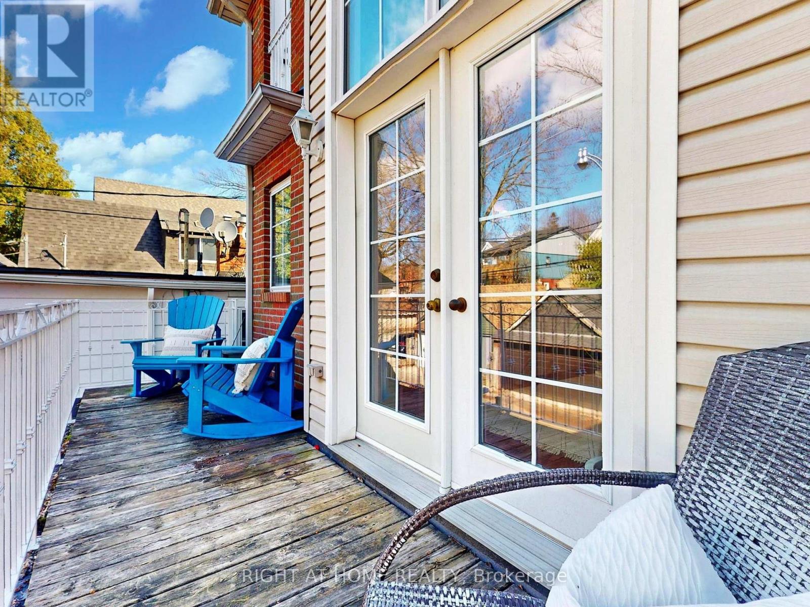 1021 Craven Road, Toronto, Ontario  M4J 4V7 - Photo 47 - E13025460