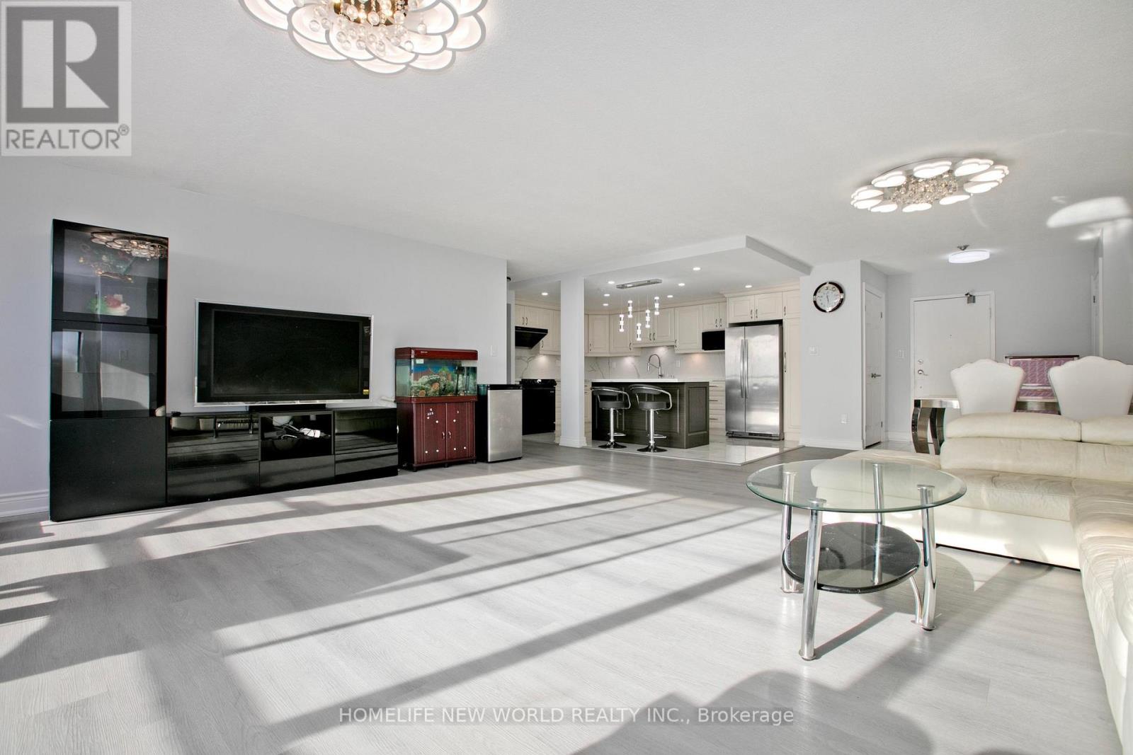 2117 - 75 Bamburgh Circle, Toronto, Ontario  M1W 3W1 - Photo 5 - E13025466