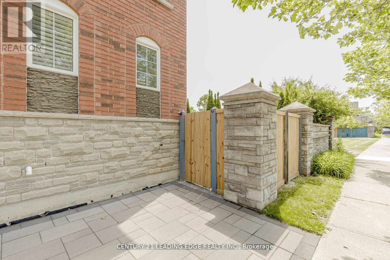 15 Alden Square, Ajax, Ontario  L1T 4Z2 - Photo 44 - E13025498