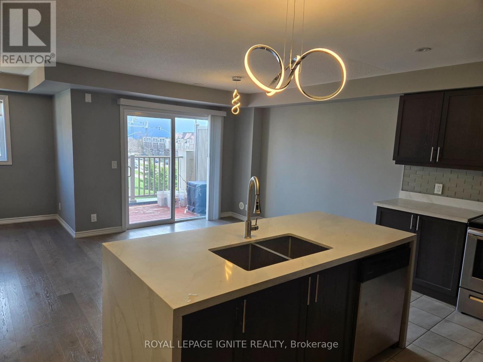 51 Great Gabe Crescent, Oshawa, Ontario  L1L 0G6 - Photo 2 - E13025528