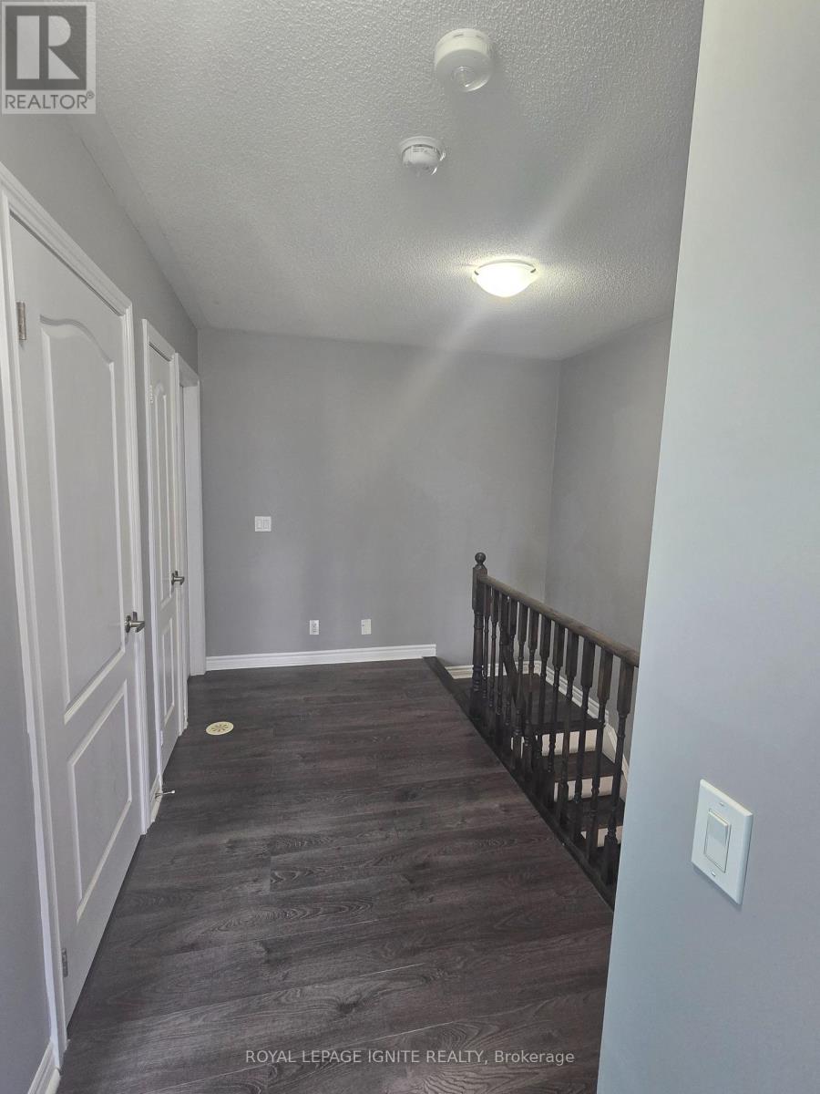 51 Great Gabe Crescent, Oshawa, Ontario  L1L 0G6 - Photo 4 - E13025528