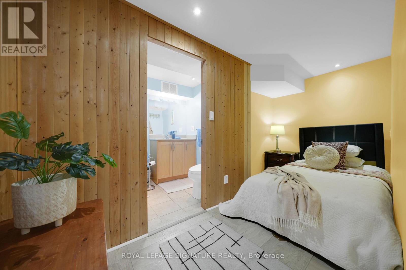 821 Krosno Boulevard, Pickering, Ontario  L1W 1G7 - Photo 20 - E13025570