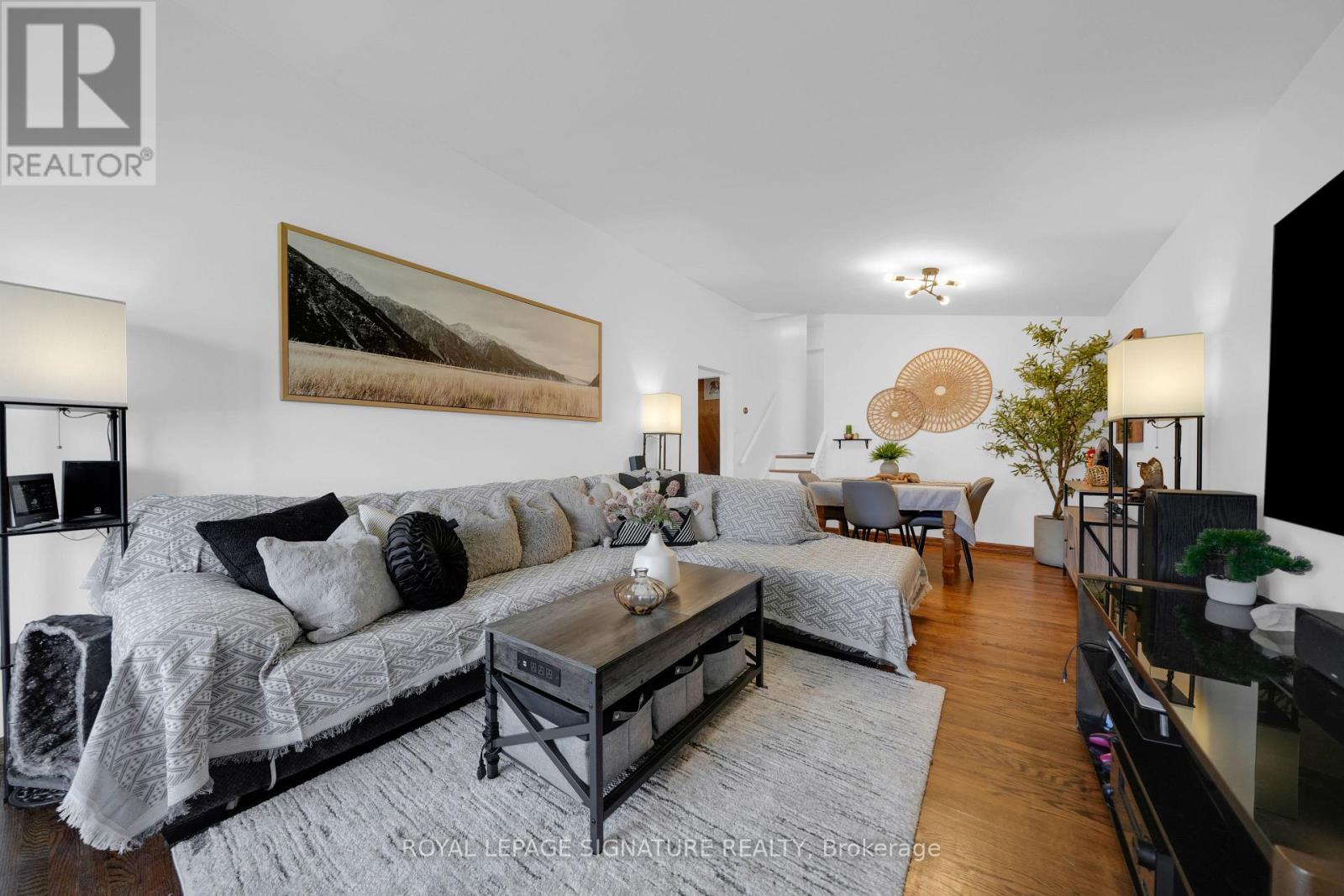 821 Krosno Boulevard, Pickering, Ontario  L1W 1G7 - Photo 5 - E13025570