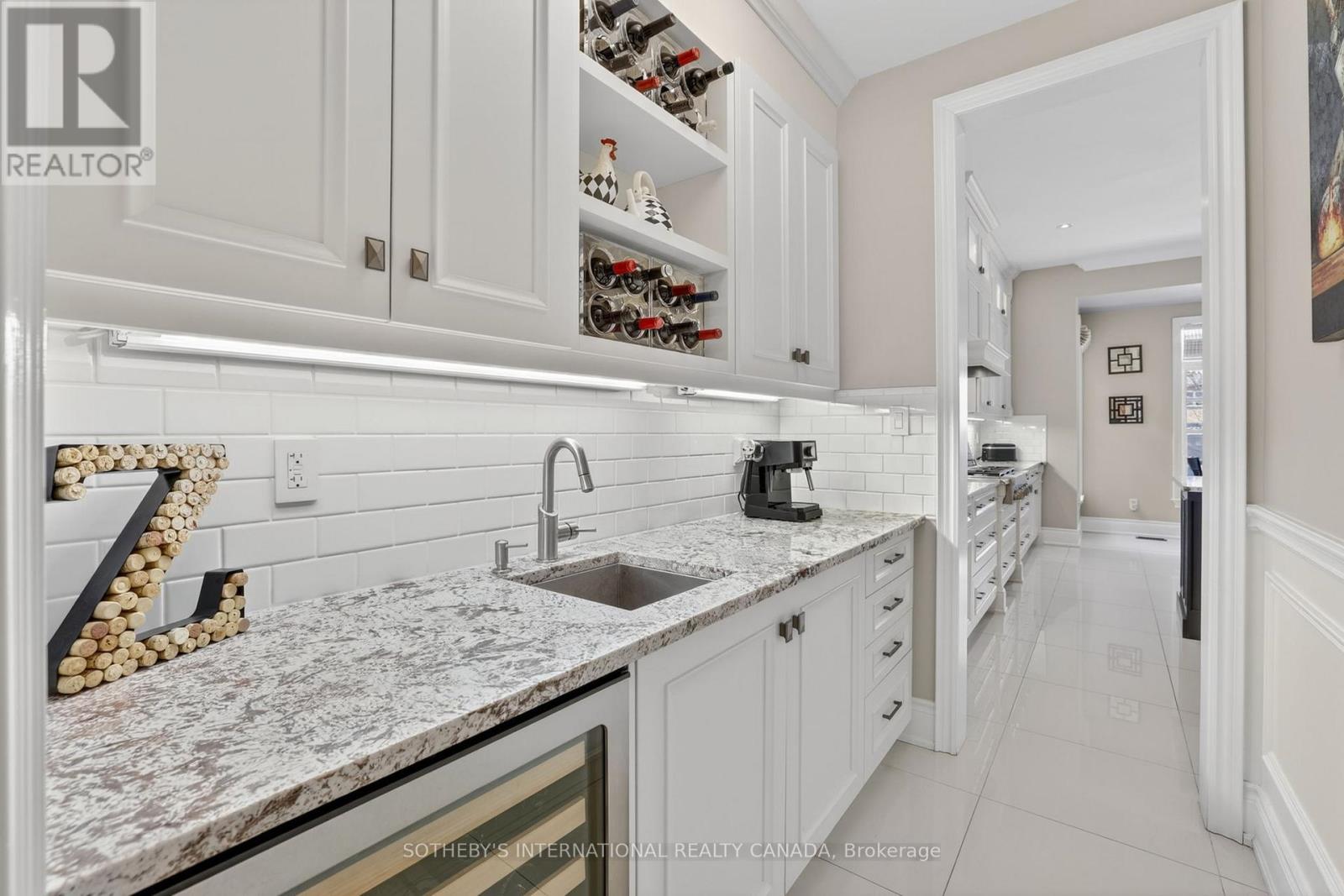 80 Elm Grove Avenue, Richmond Hill, Ontario  L4E 2W7 - Photo 14 - N13025484