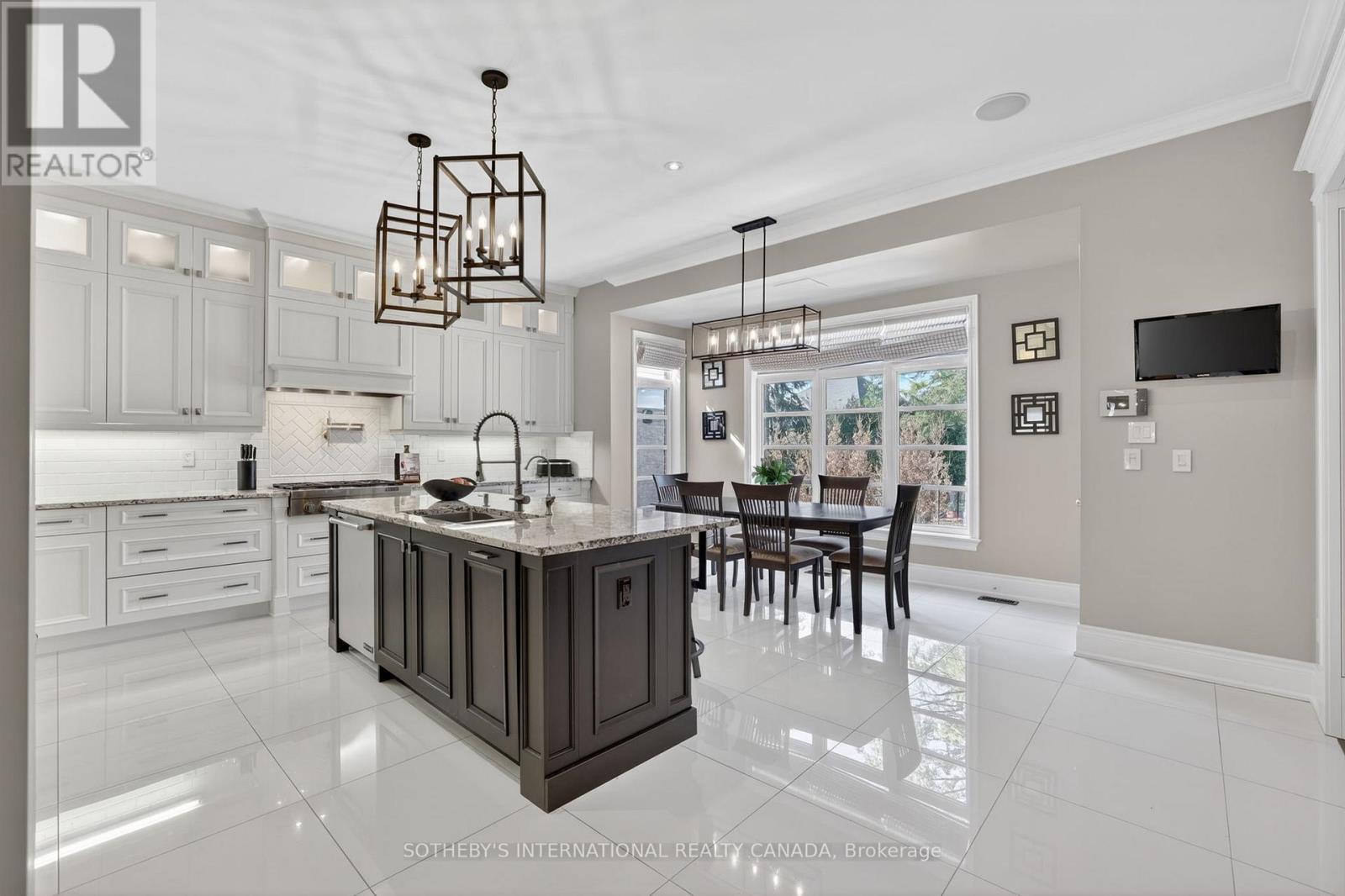 80 Elm Grove Avenue, Richmond Hill, Ontario  L4E 2W7 - Photo 6 - N13025484