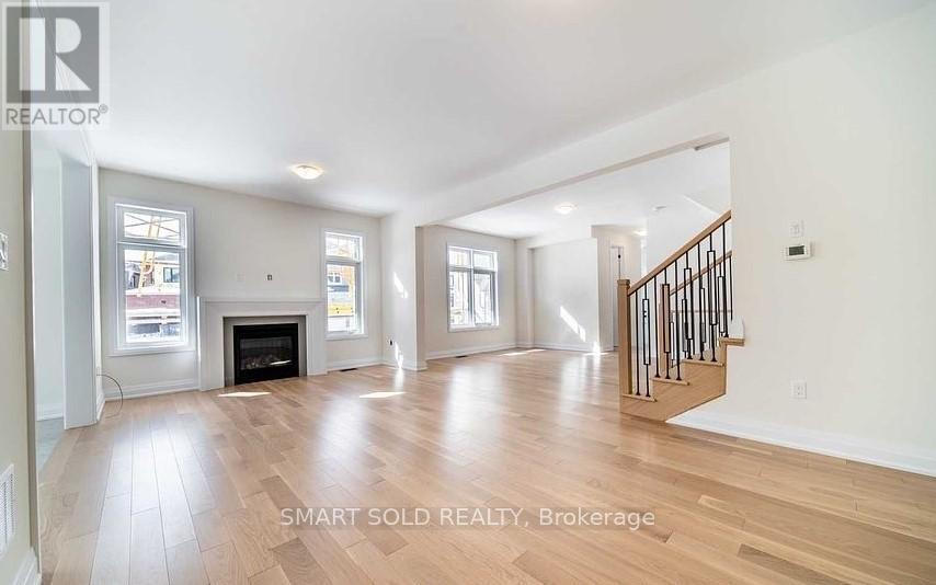 23 Westlake Crescent, Bradford West Gwillimbury (Bradford), Ontario  L3Z 2A6 - Photo 4 - N13025534