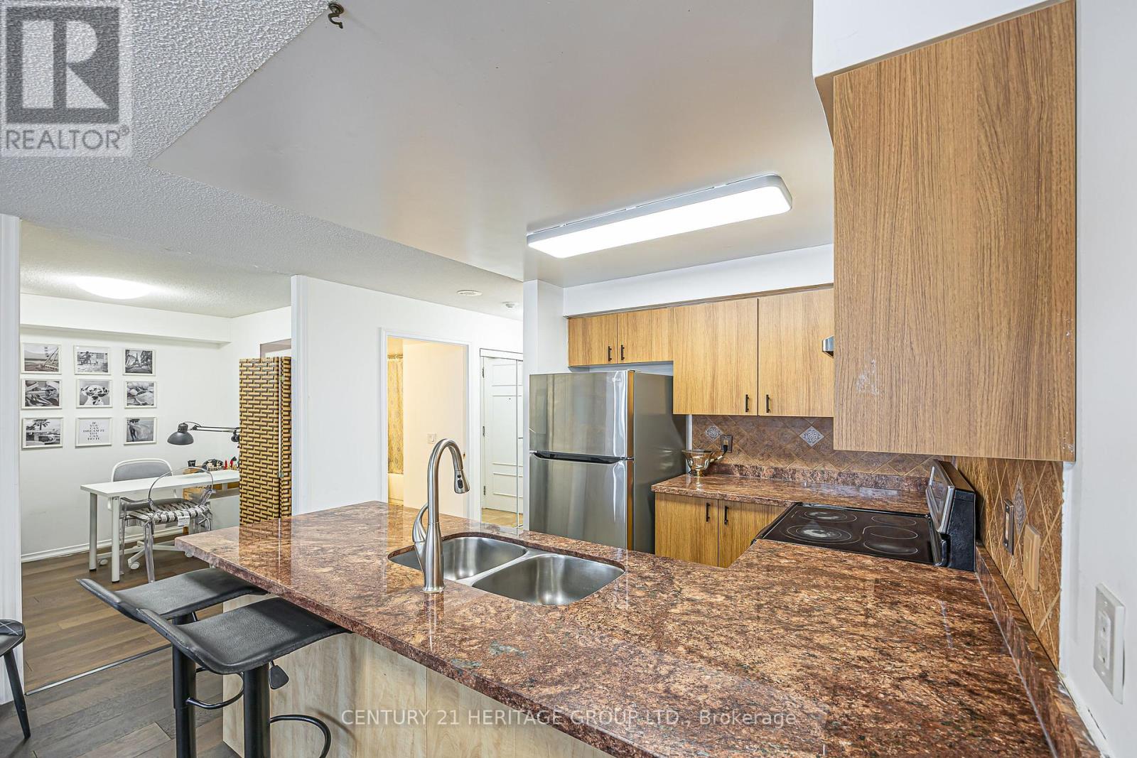 211 - 310 Red Maple Road, Richmond Hill, Ontario  L4C 0T7 - Photo 8 - N13025550