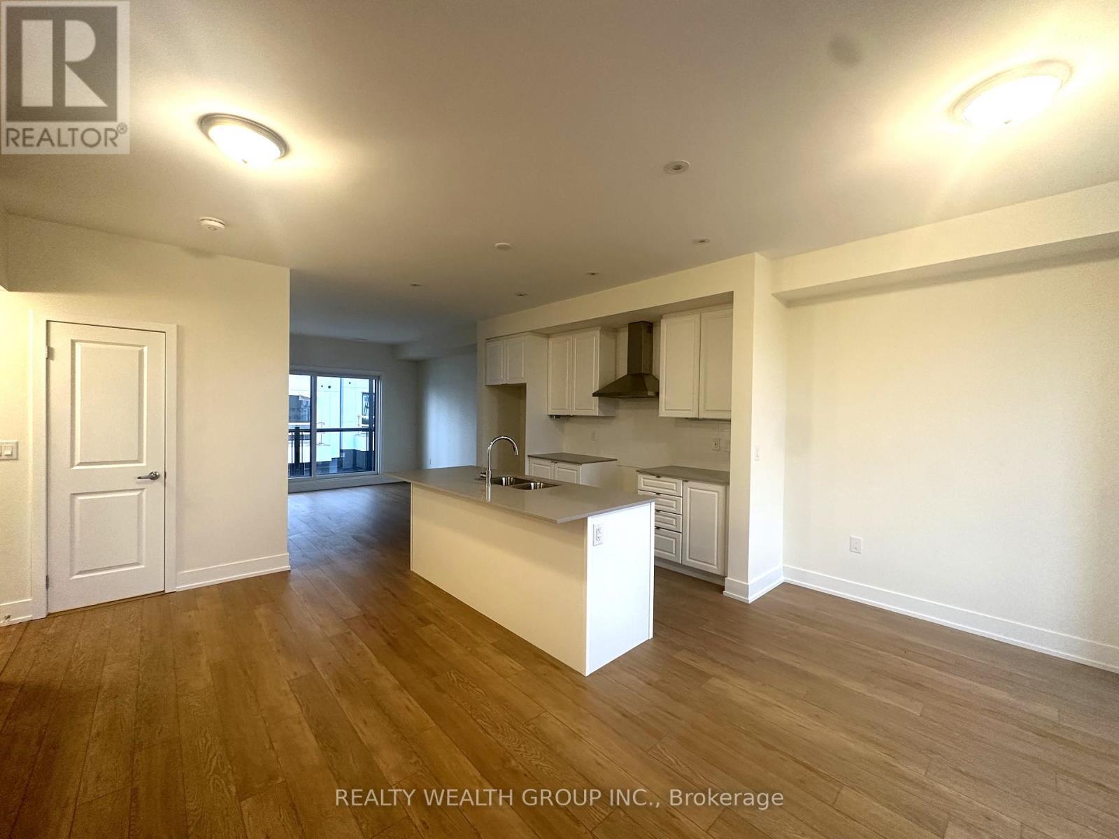 15 Mariner's Pier Way, Orillia, Ontario  L3V 8P4 - Photo 3 - S13025468