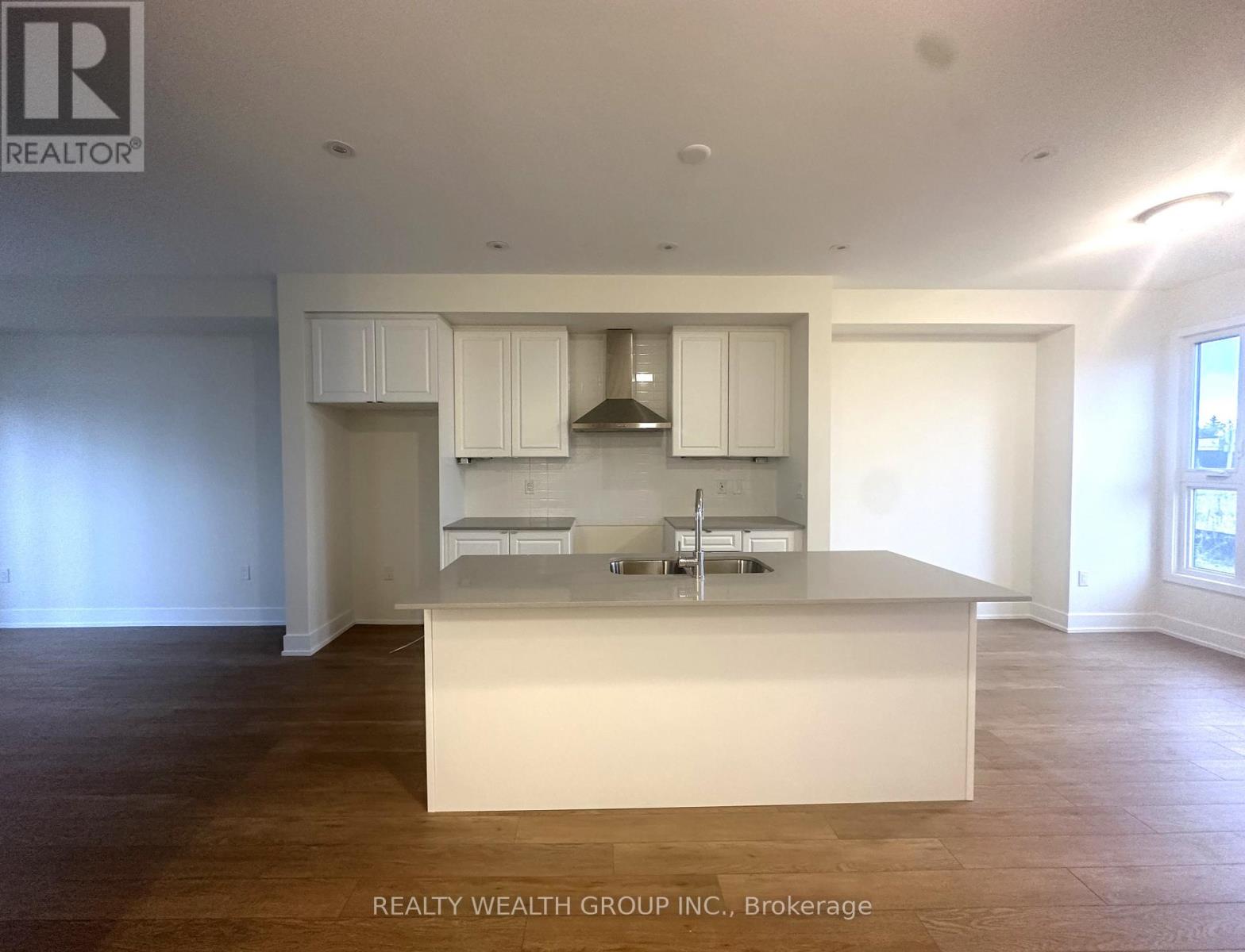 15 Mariner's Pier Way, Orillia, Ontario  L3V 8P4 - Photo 5 - S13025468