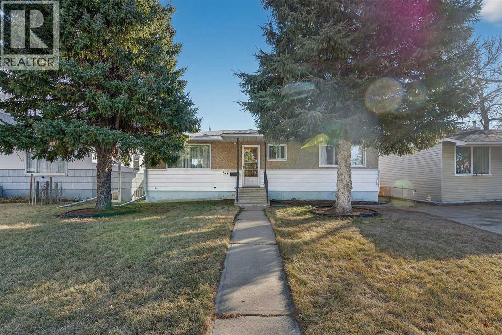 317 26 Street S, Lethbridge, Alberta  T1J 3P8 - Photo 2 - A2287027