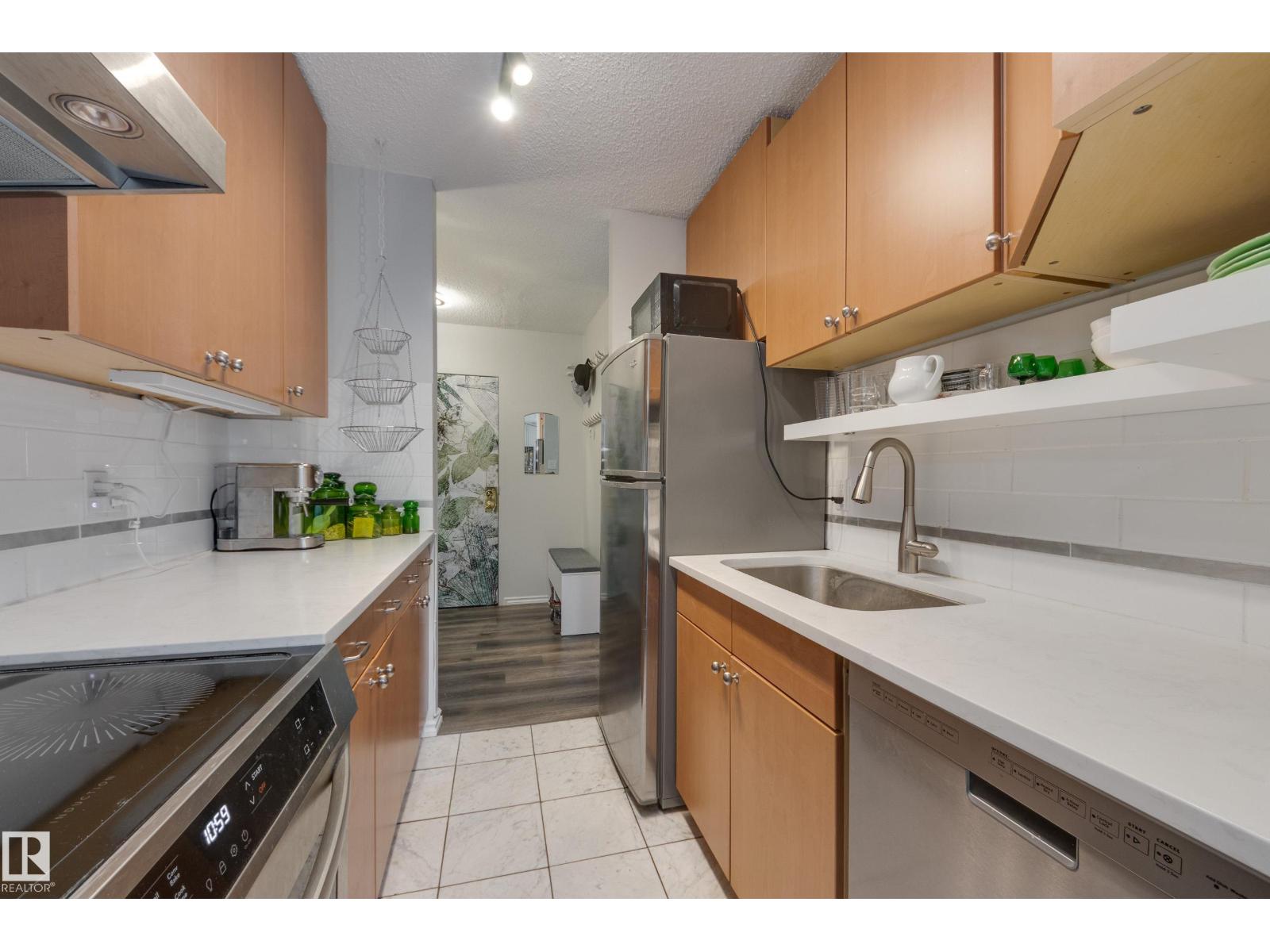 #1001 9909 110 St Nw, Edmonton, Alberta  T5K 2E5 - Photo 8 - E4482390