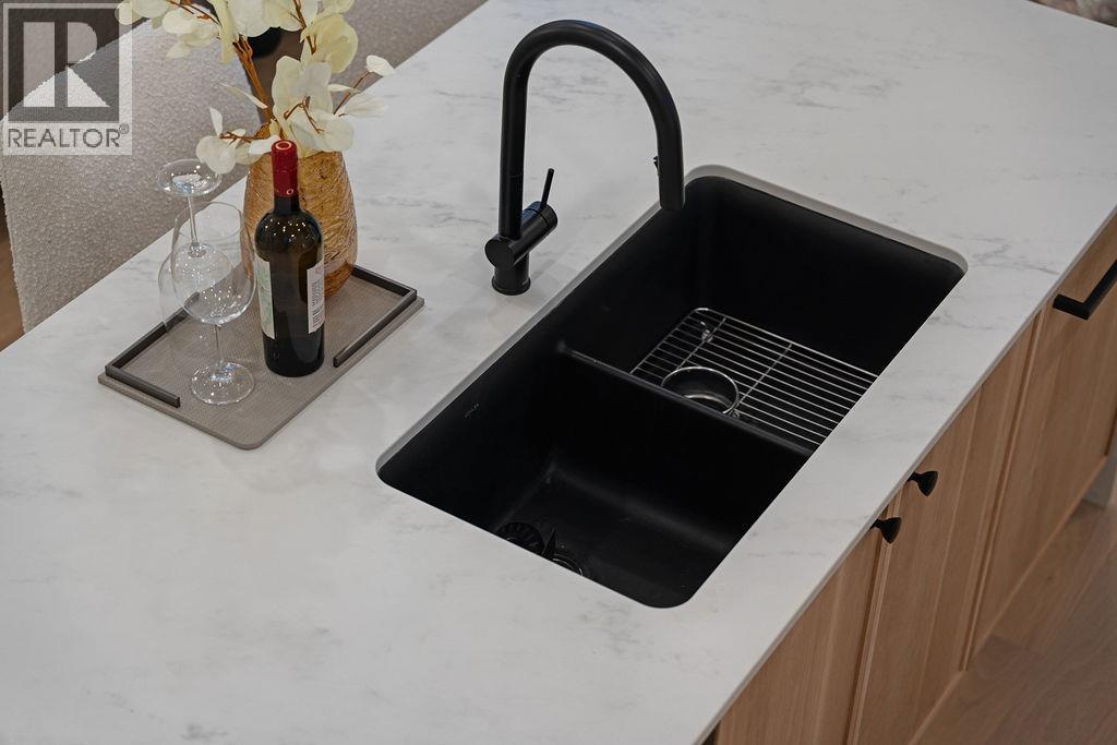 1 2846 W 12th Avenue, Vancouver, British Columbia  V6K 2P9 - Photo 10 - R3098098