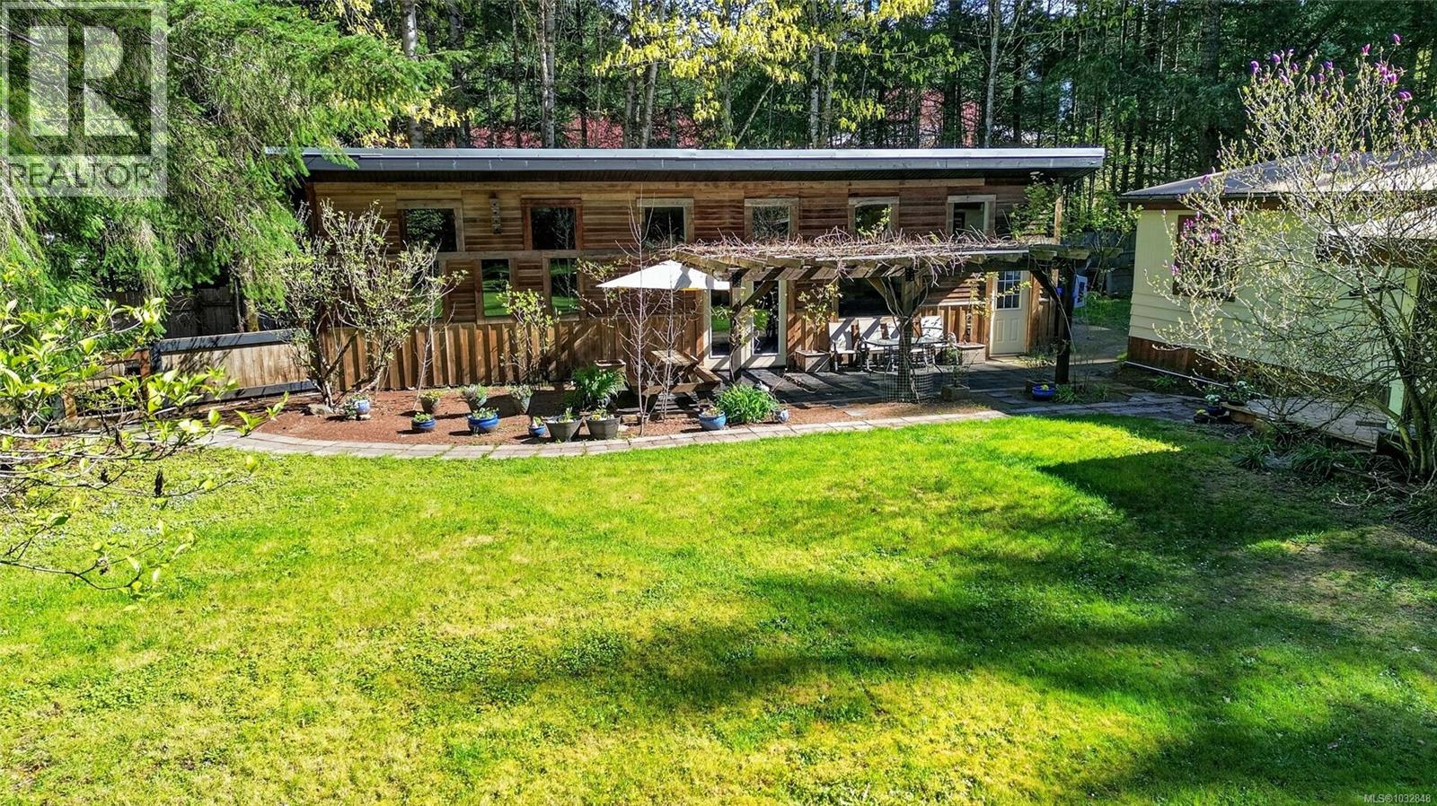 1208 North Rd, Gabriola Island, British Columbia  V0R 1X3 - Photo 2 - 1032848