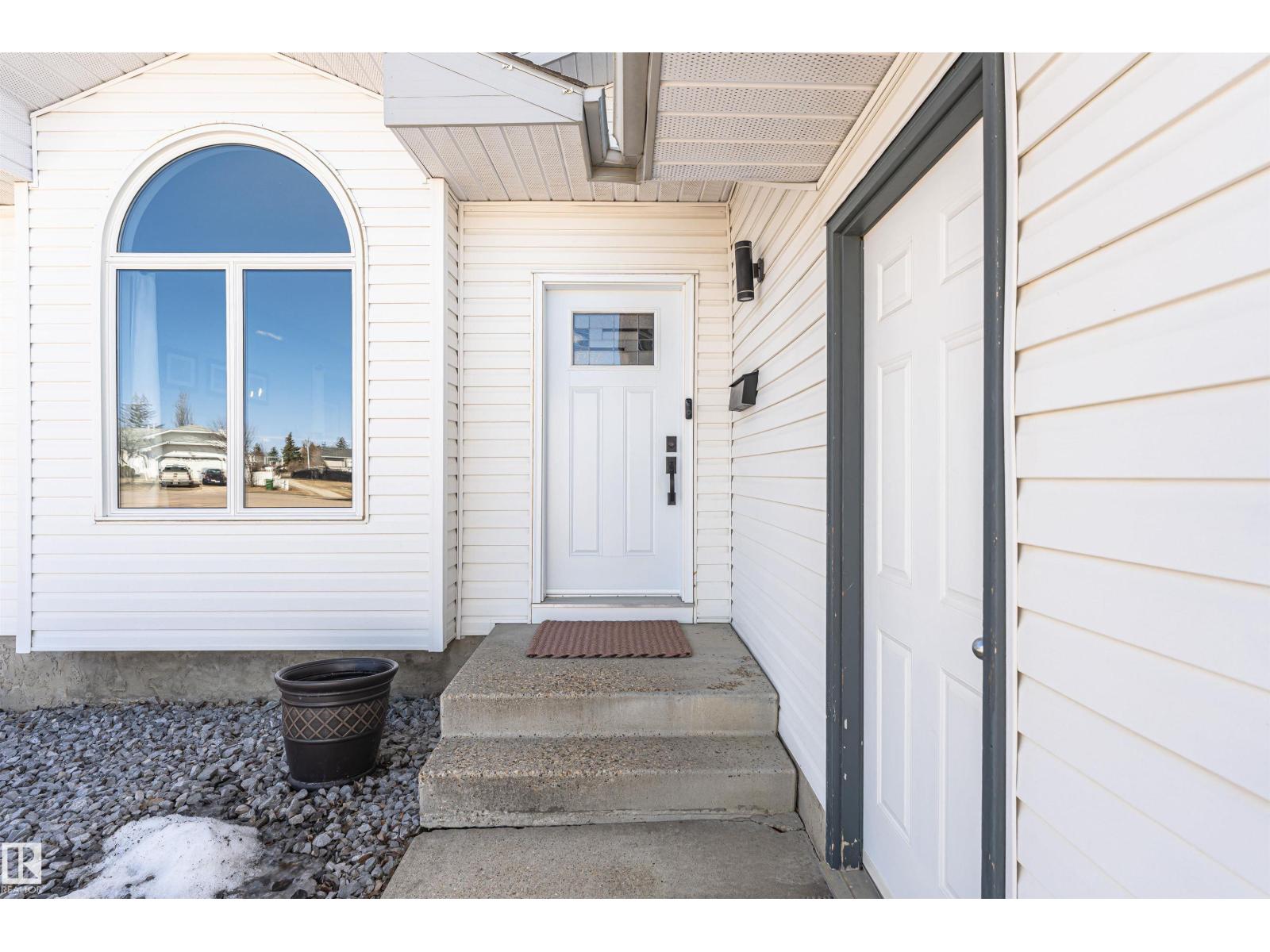 8709 102 Av, Morinville, Alberta  T8R 1B7 - Photo 4 - E4483336