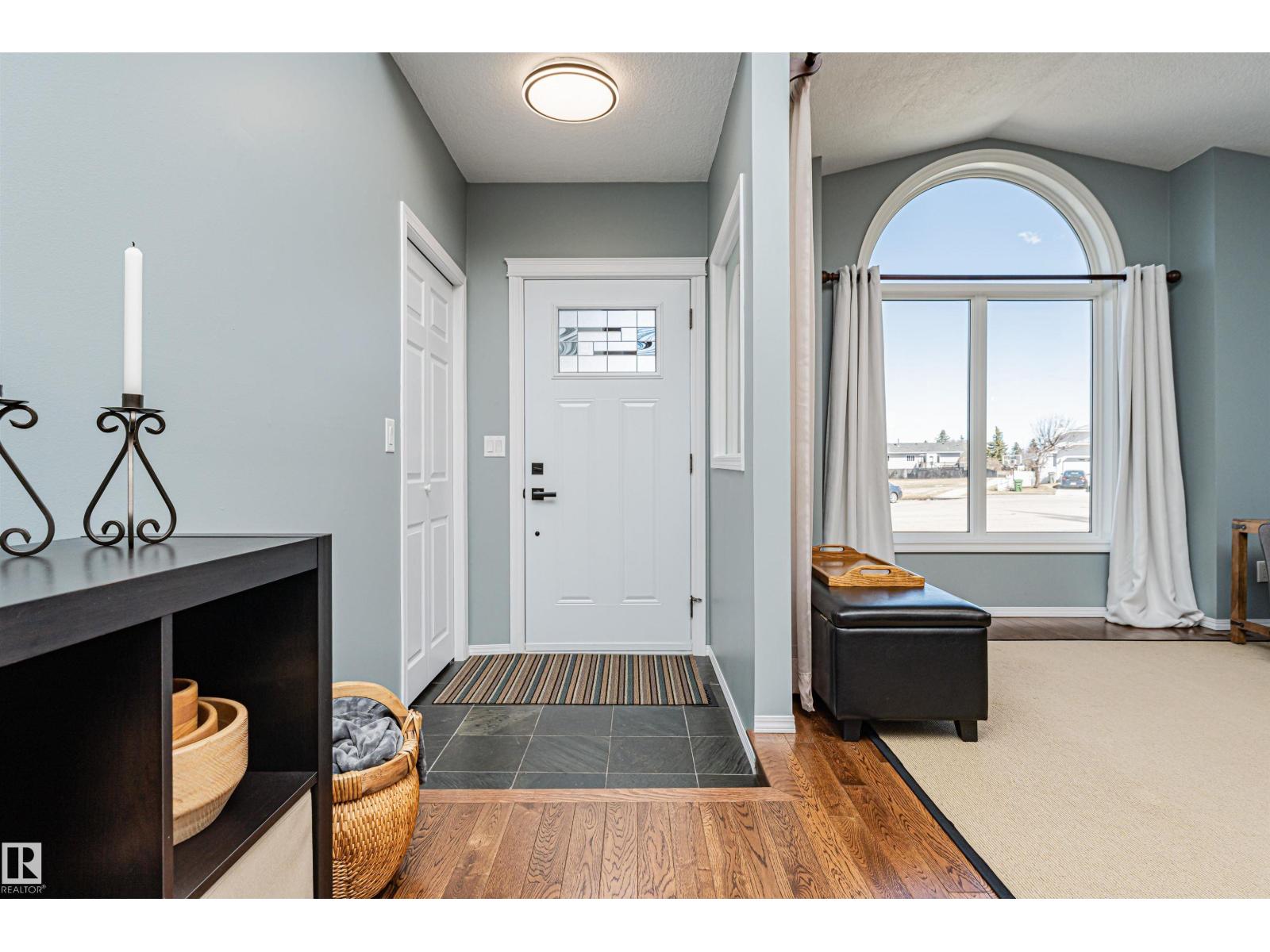 8709 102 Av, Morinville, Alberta  T8R 1B7 - Photo 5 - E4483336