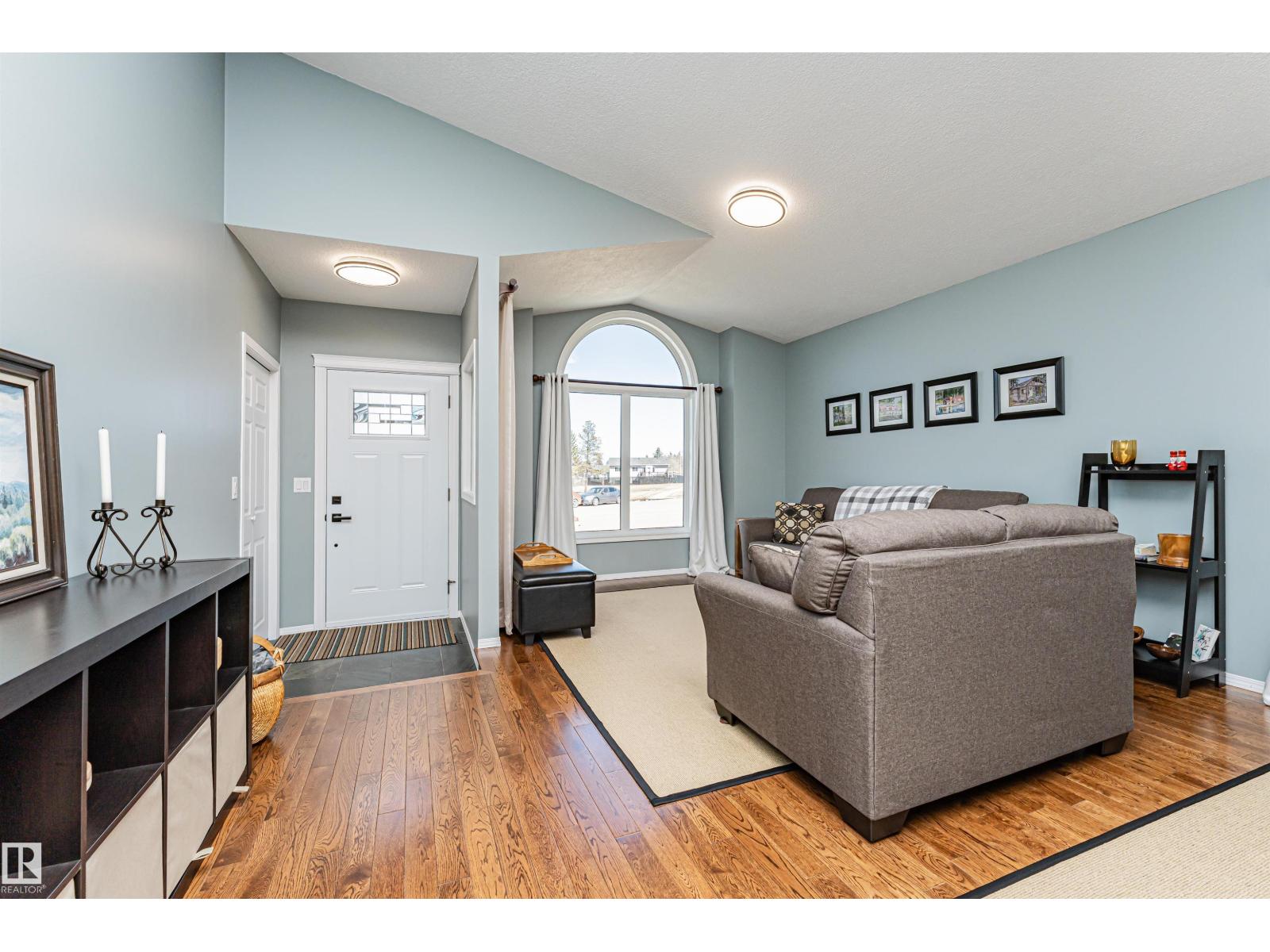 8709 102 Av, Morinville, Alberta  T8R 1B7 - Photo 7 - E4483336