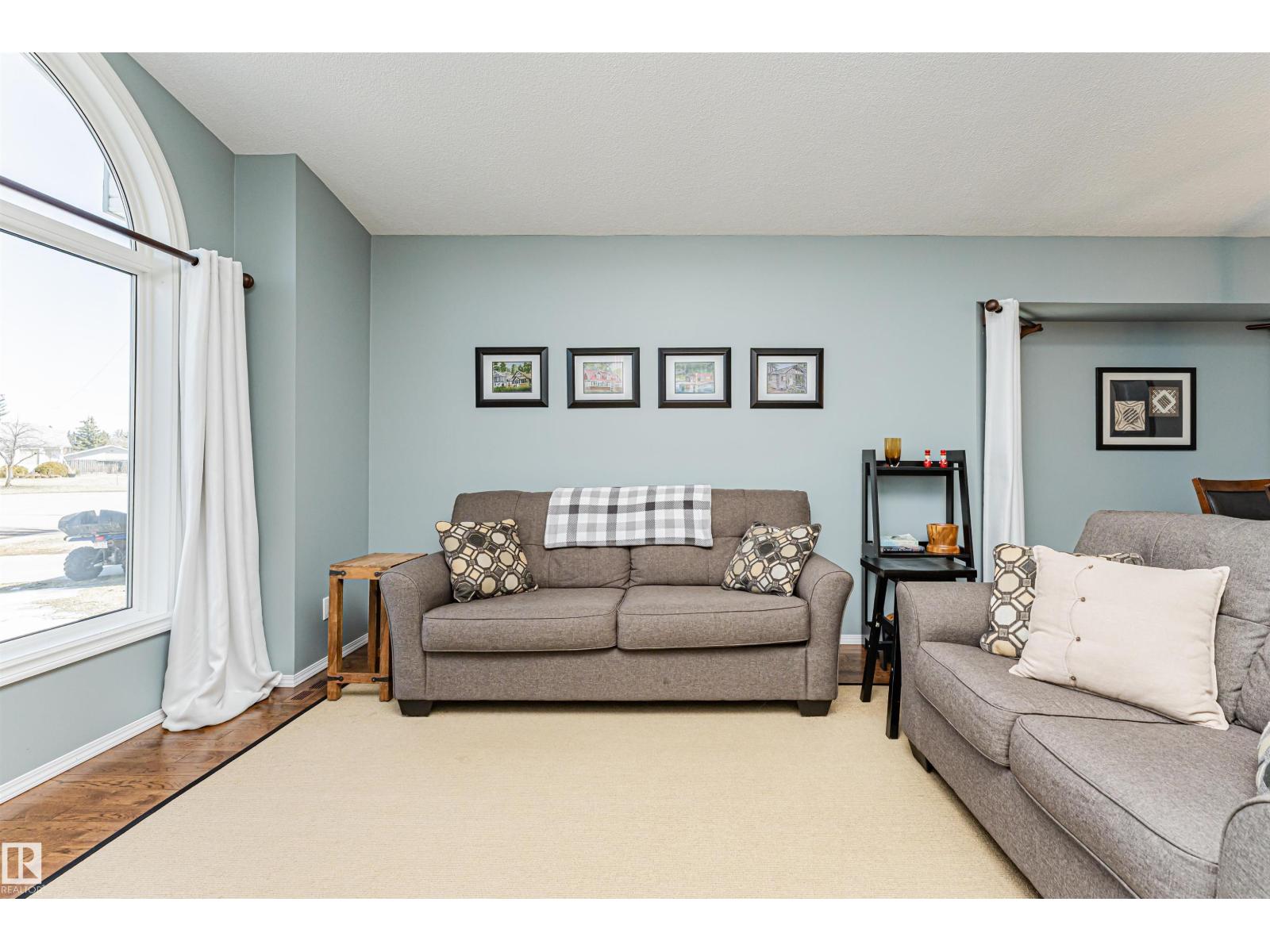 8709 102 Av, Morinville, Alberta  T8R 1B7 - Photo 9 - E4483336