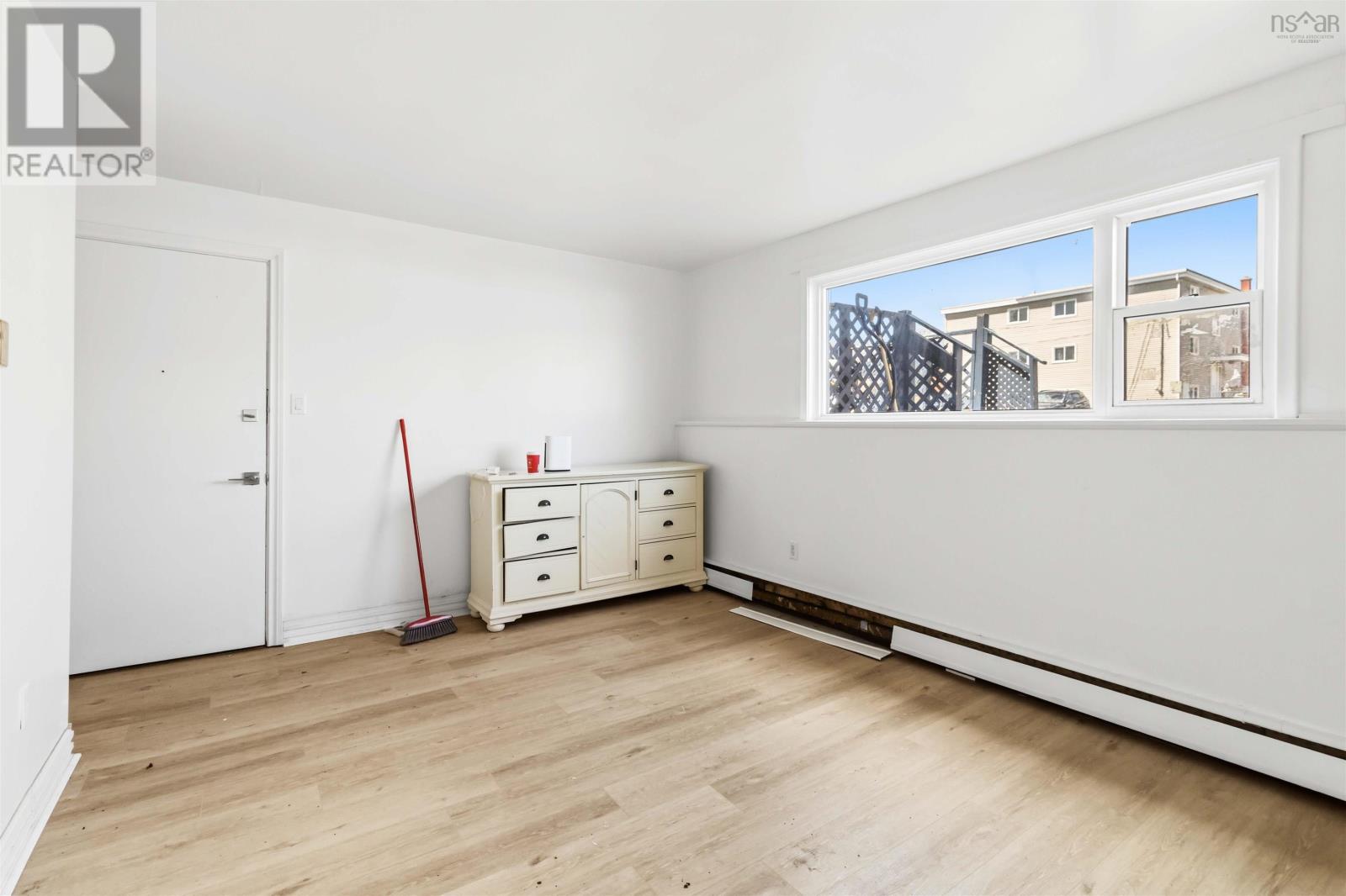 26 Randall Avenue, Halifax, Nova Scotia  B3M 1E2 - Photo 9 - 202607216