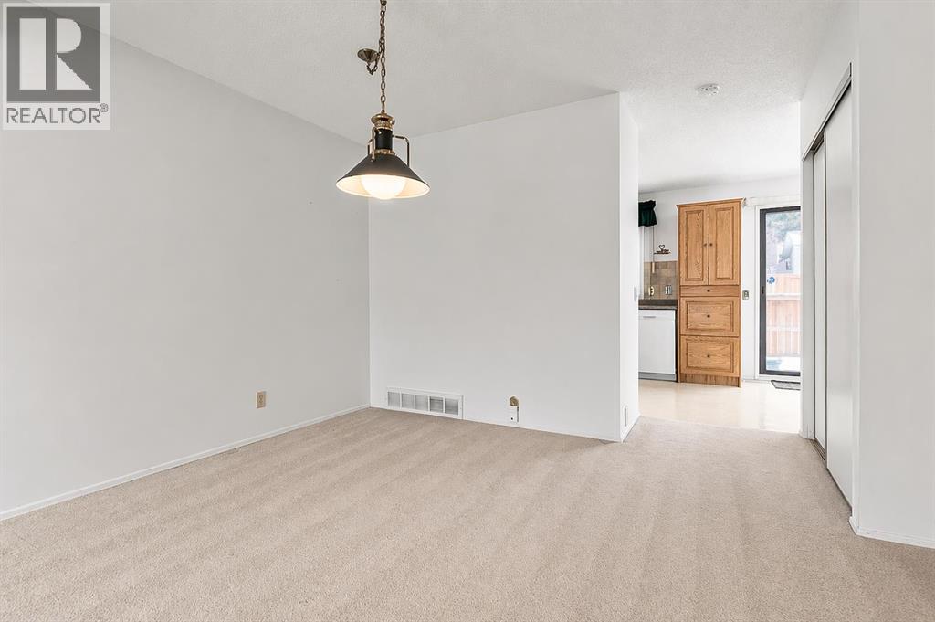 32, 5019 46 Avenue SW, Calgary, Alberta  T3E 6R1 - Photo 6 - A2293736