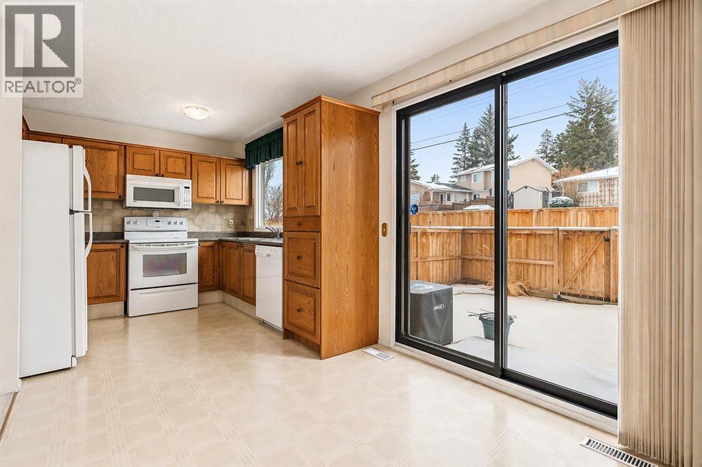 32, 5019 46 Avenue SW, Calgary, Alberta  T3E 6R1 - Photo 9 - A2293736