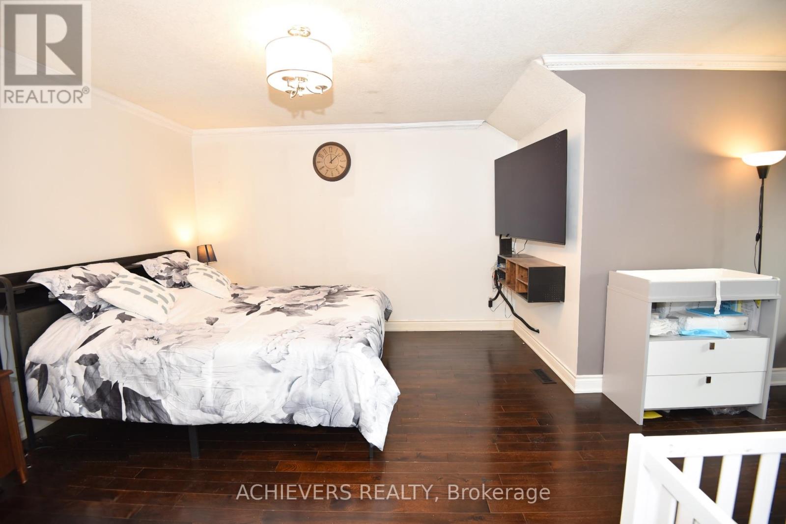 77 Thorpe Crescent, Brampton, Ontario  L7A 1P8 - Photo 28 - W13025494