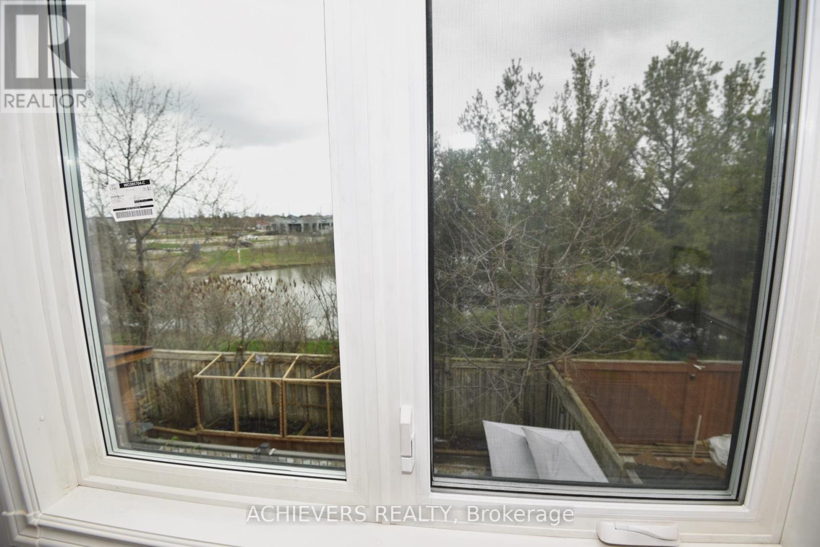 77 Thorpe Crescent, Brampton, Ontario  L7A 1P8 - Photo 35 - W13025494