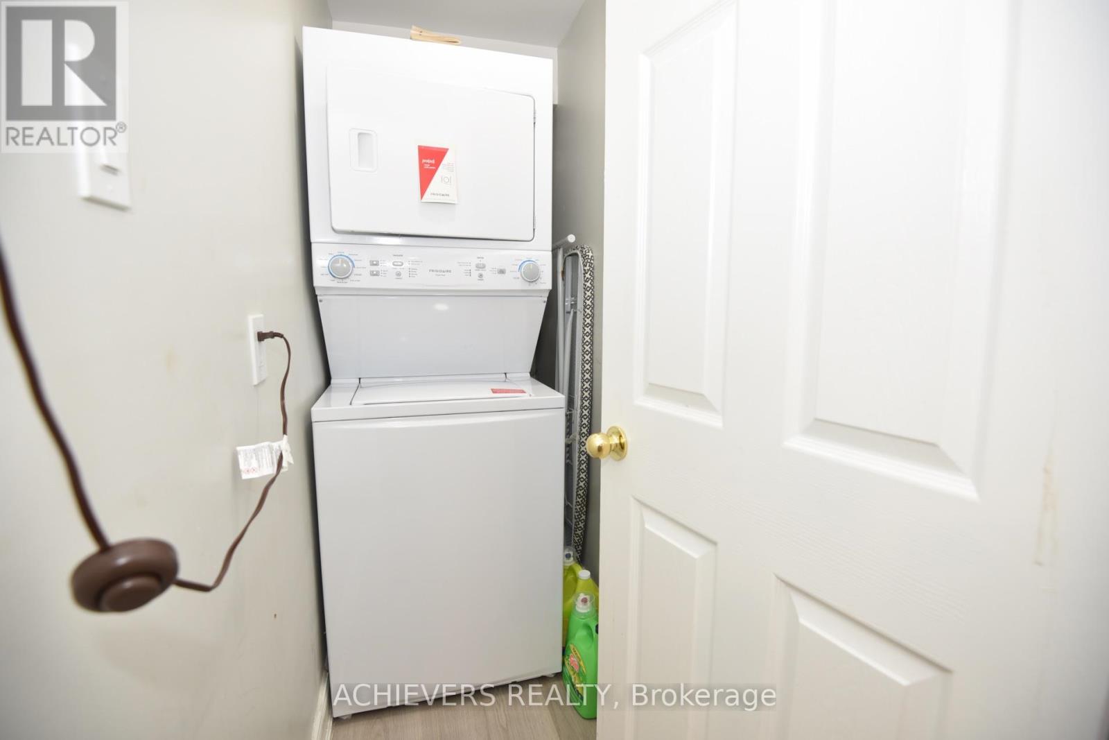 77 Thorpe Crescent, Brampton, Ontario  L7A 1P8 - Photo 42 - W13025494