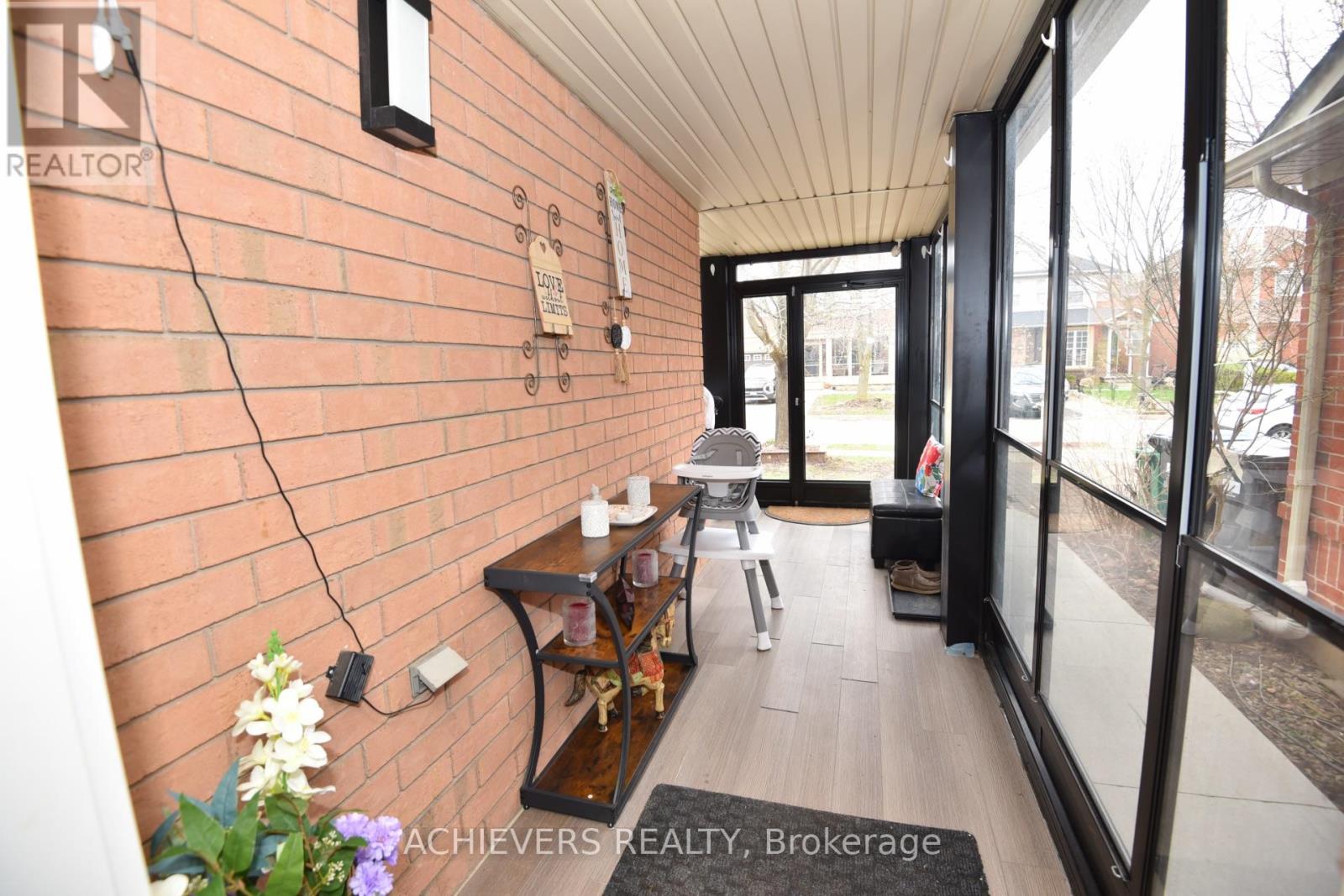 77 Thorpe Crescent, Brampton, Ontario  L7A 1P8 - Photo 7 - W13025494