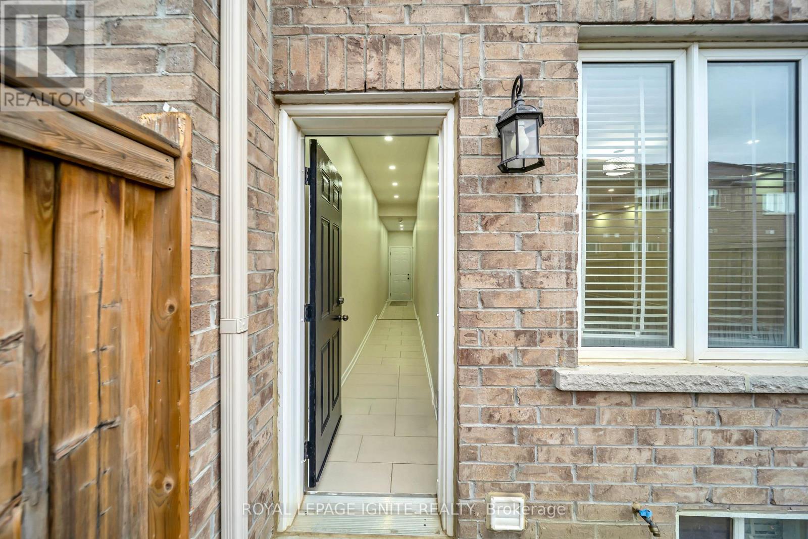 14 Hoover Road, Brampton, Ontario  L7A 4L2 - Photo 35 - W13025508